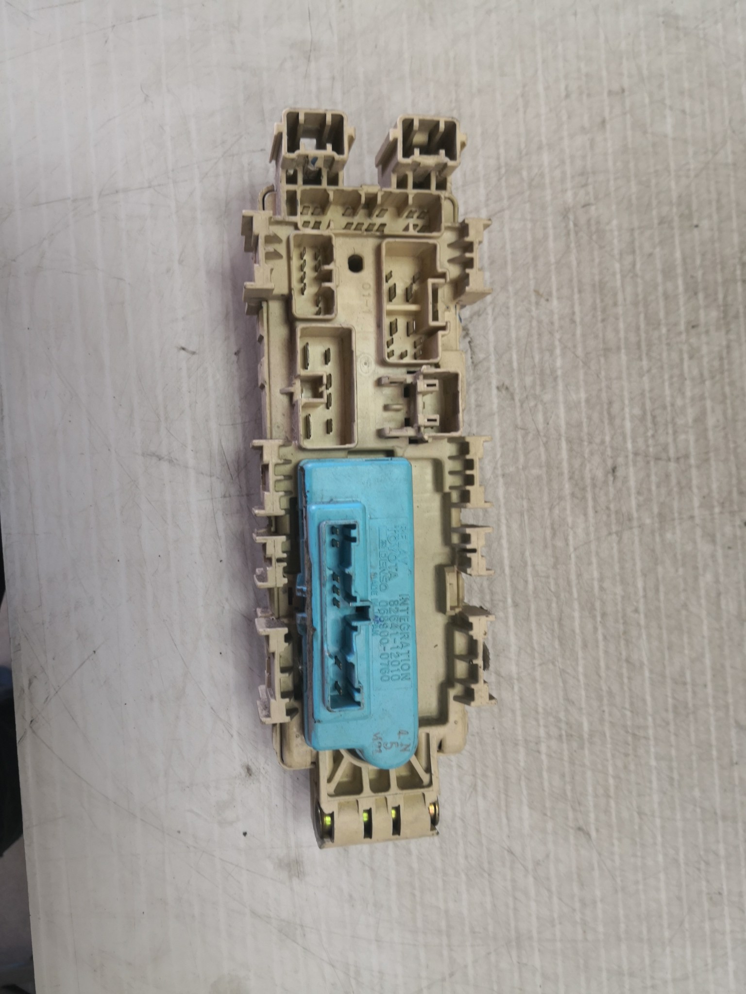 Caixa dos Fusíveis MITSUBISHI - ID S_29027