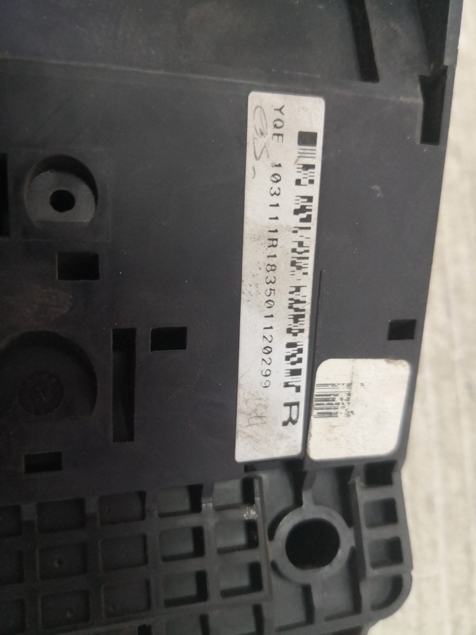 Caixa dos Fusíveis ROVER 75 (RJ) | 99 - 05 Imagem-3