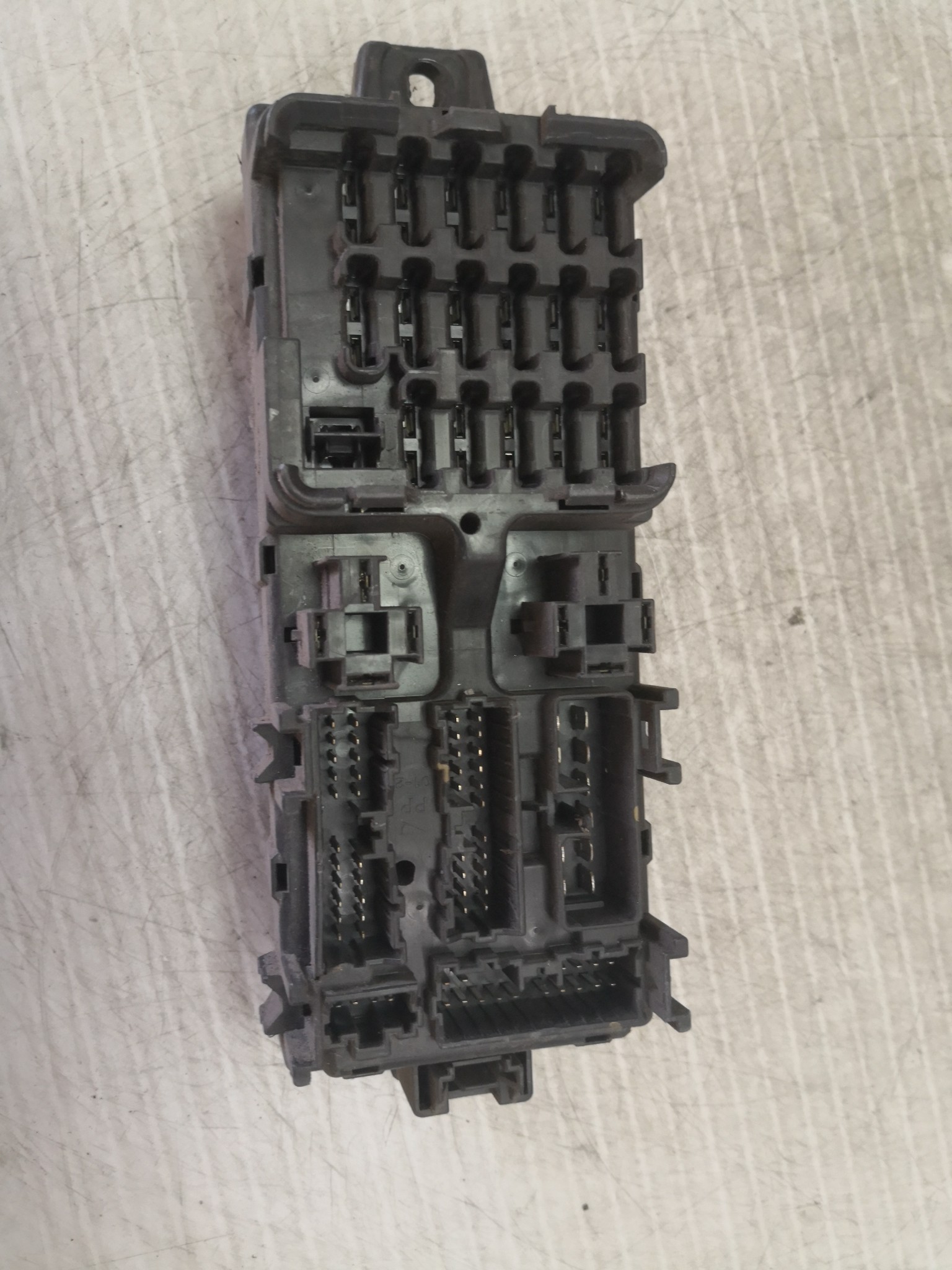 Caixa dos Fusíveis MITSUBISHI L 400 Caixa (PD_W, PC_W, PB_V, PA_W, PA_V) | 94 - 07 Imagem-2