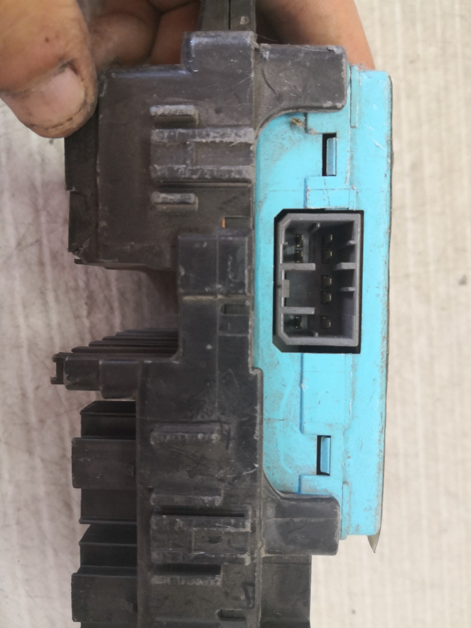 Caixa dos Fusíveis MITSUBISHI LANCER VI (CJ_, CP_) | 95 - 03 Imagem-2