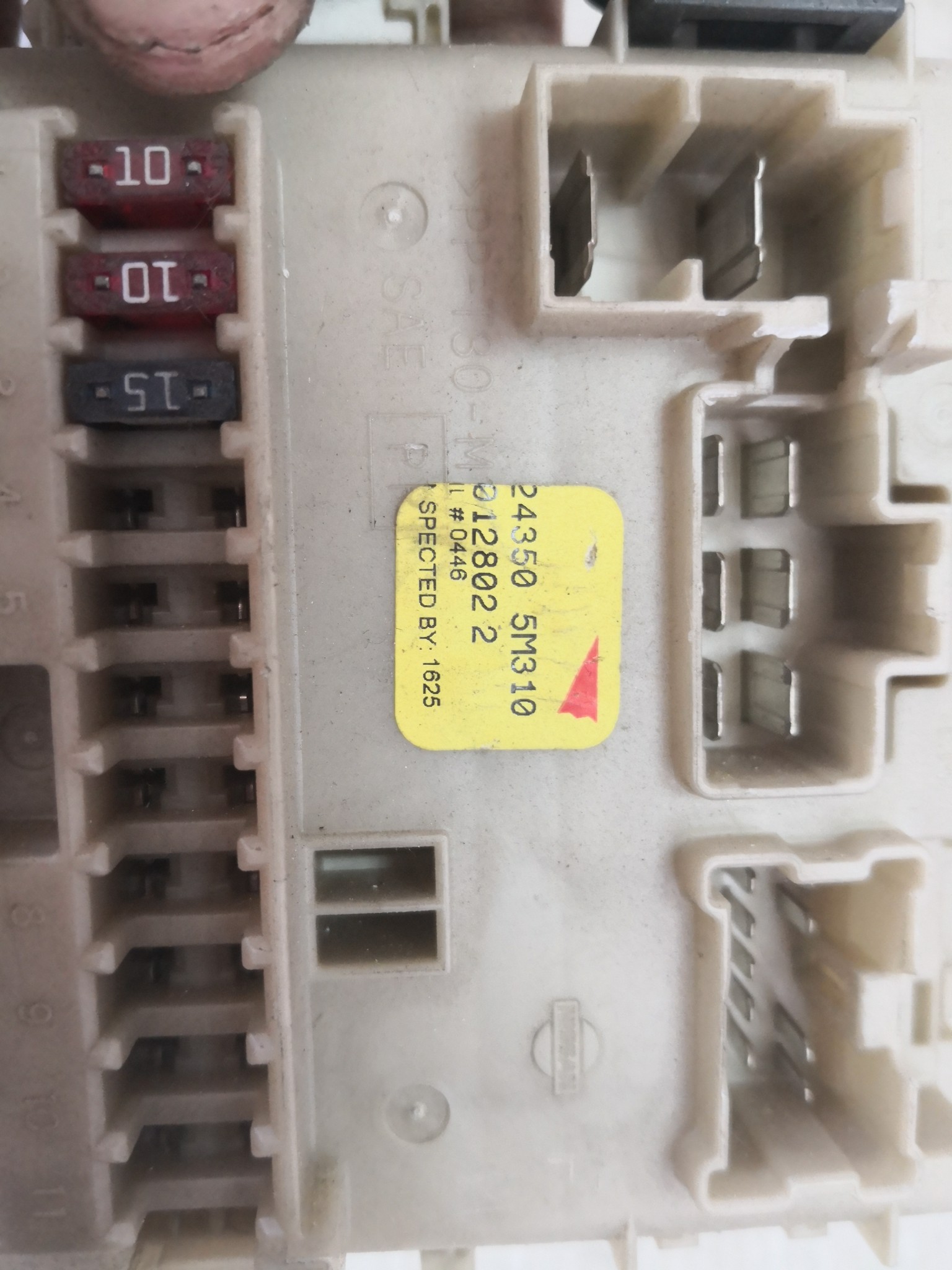 Caixa dos Fusíveis NISSAN ALMERA II (N16) | 00 -  Imagem-1