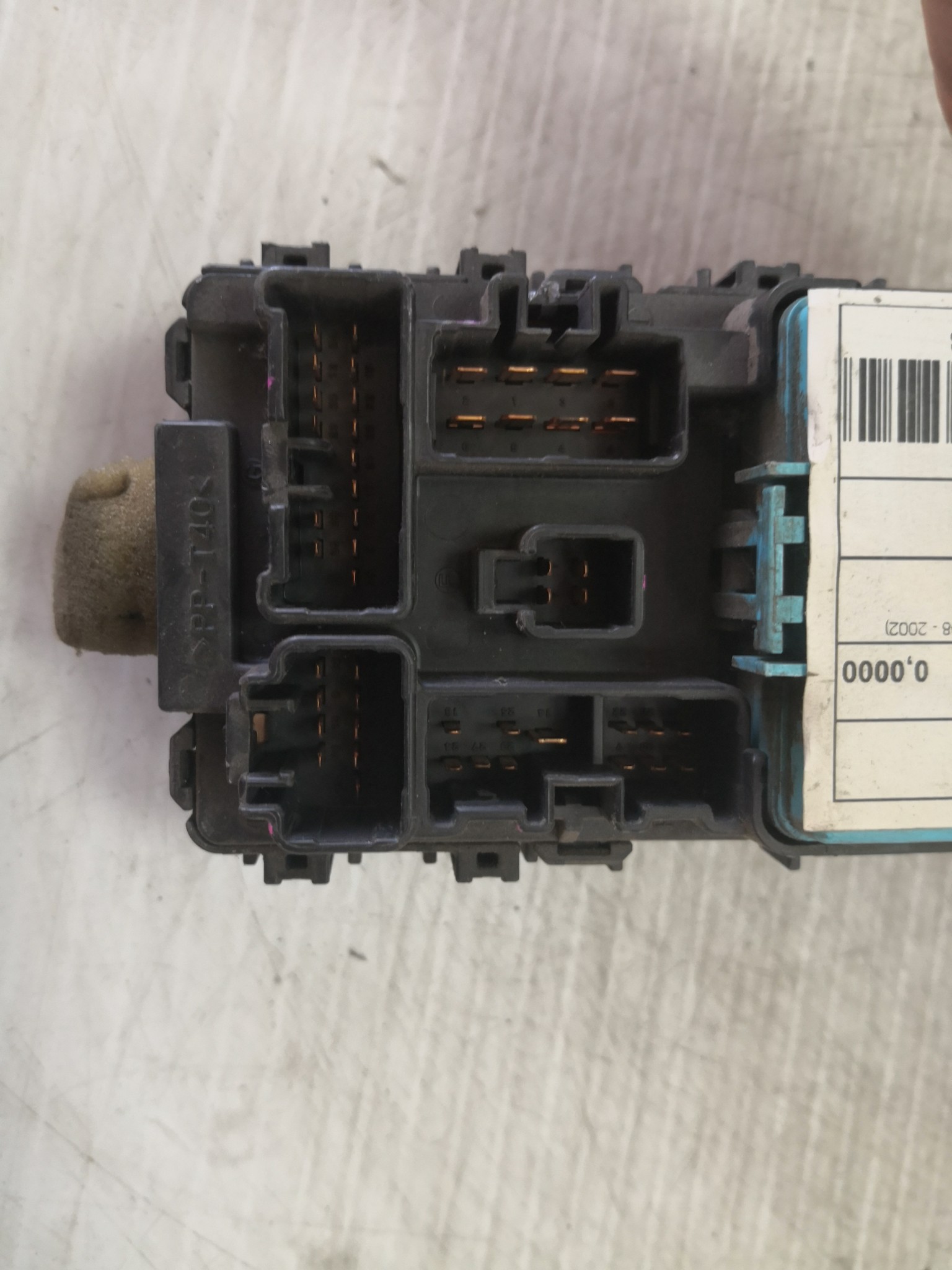 Caixa dos Fusíveis MITSUBISHI LANCER VII (CS_A, CT_A) | 00 - 13 Imagem-1