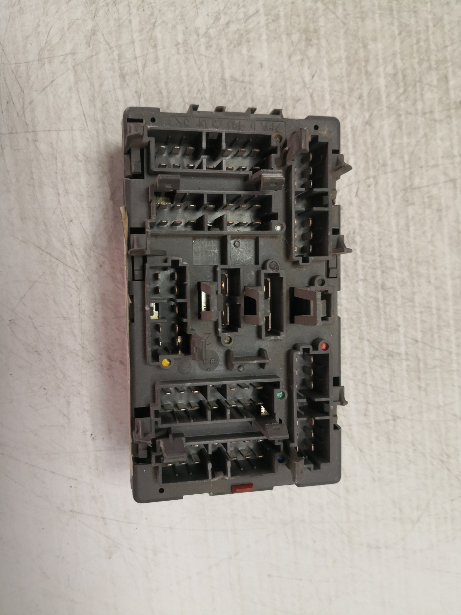 Caixa dos Fusíveis CITROEN BERLINGO / BERLINGO FIRST Veículo multiuso (MF, GJK, GFK) | 96 - 11 Imagem-1