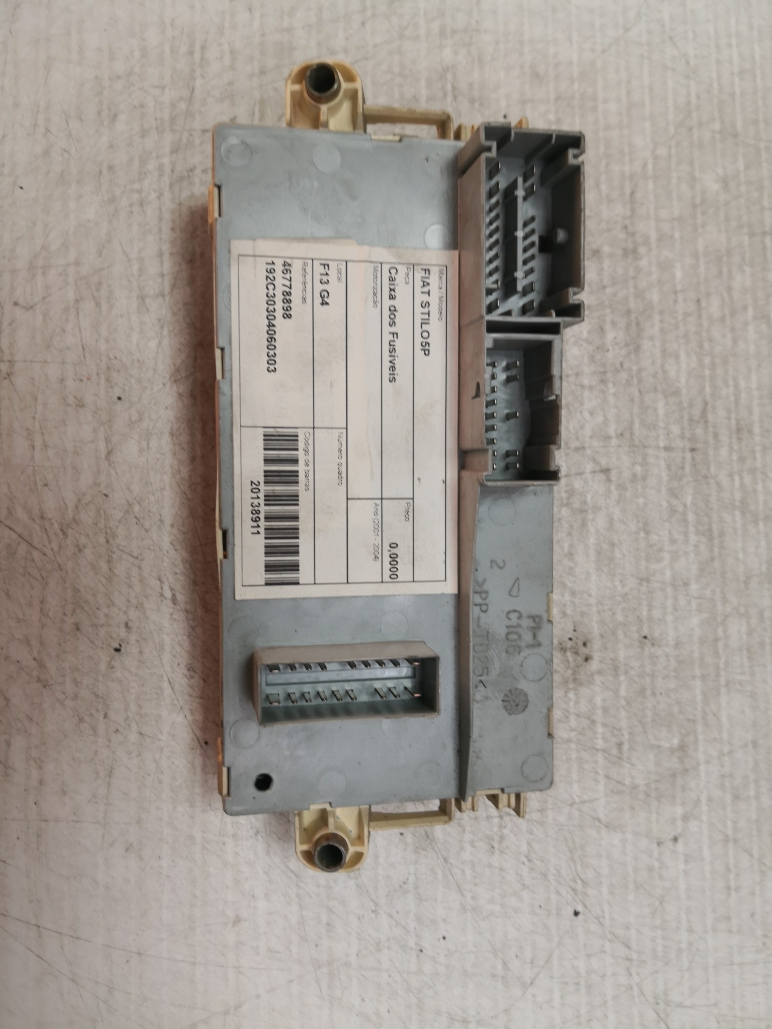 Caixa dos Fusíveis FIAT - ID S_28910