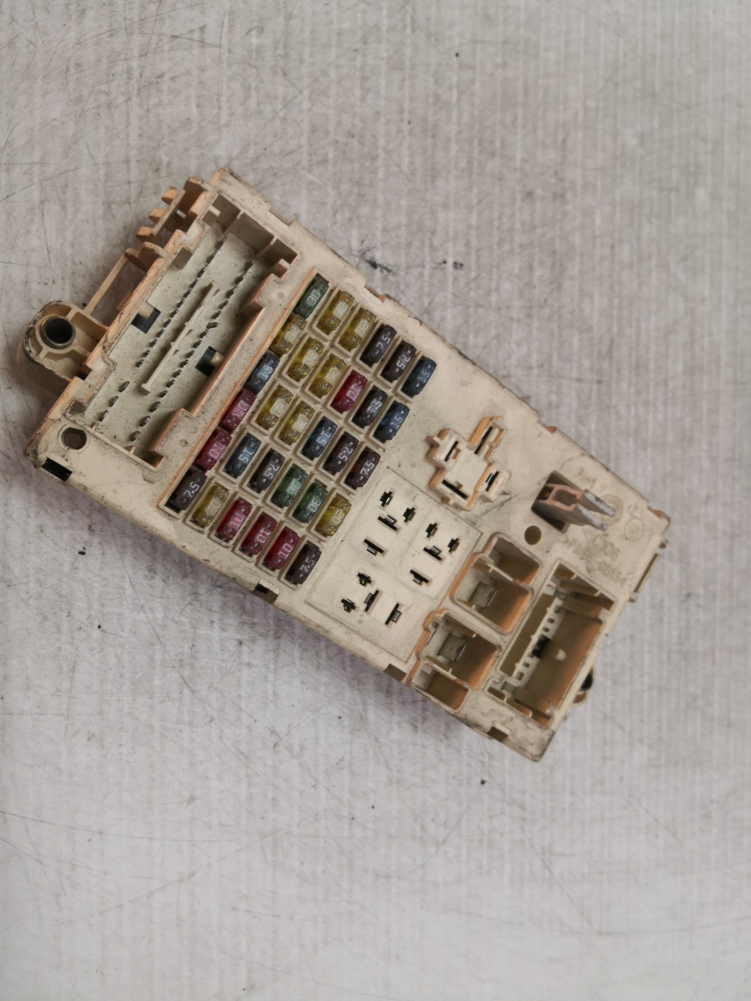 Caixa dos Fusíveis FIAT STILO (192_) | 01 - 10 Imagem-2