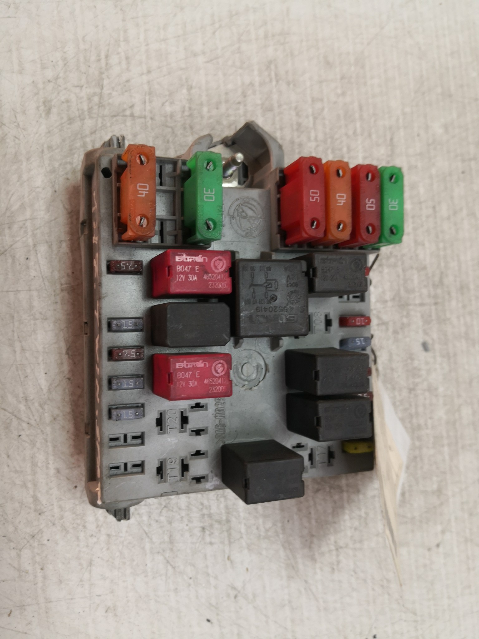 Caixa dos Fusíveis ALFA ROMEO - ID S_61022