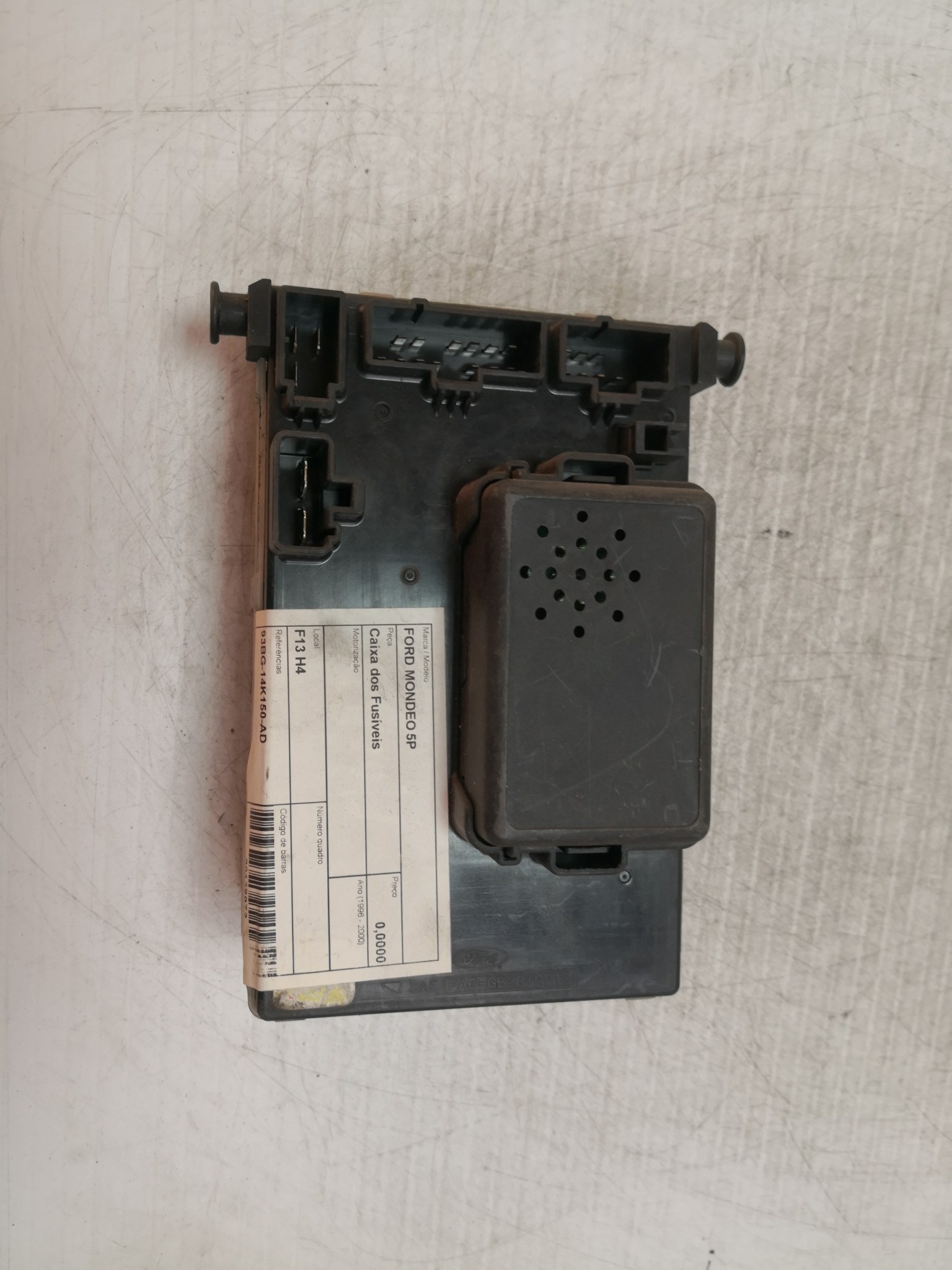 Caixa dos Fusíveis FORD MONDEO II (BAP) | 96 - 00 Imagem-1