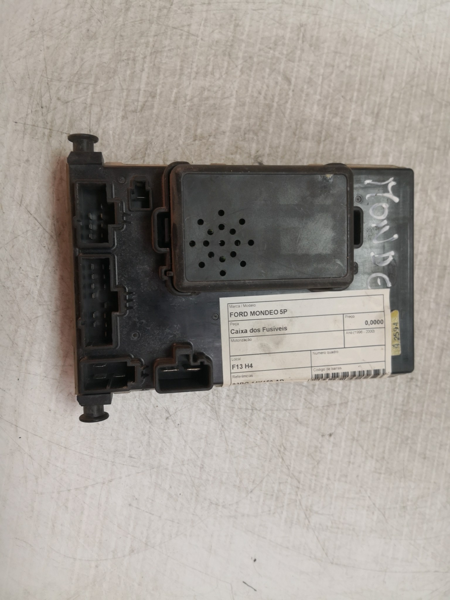 Caixa dos Fusíveis FORD MONDEO II (BAP) | 96 - 00 Imagem-2