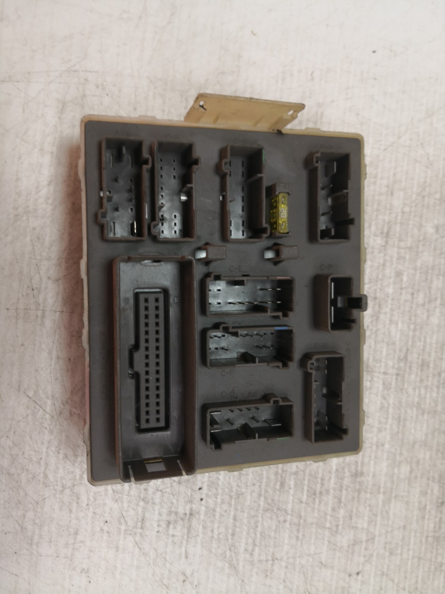 Caixa dos Fusíveis FORD FOCUS três volumes (DFW) | 99 - 09 Imagem-1