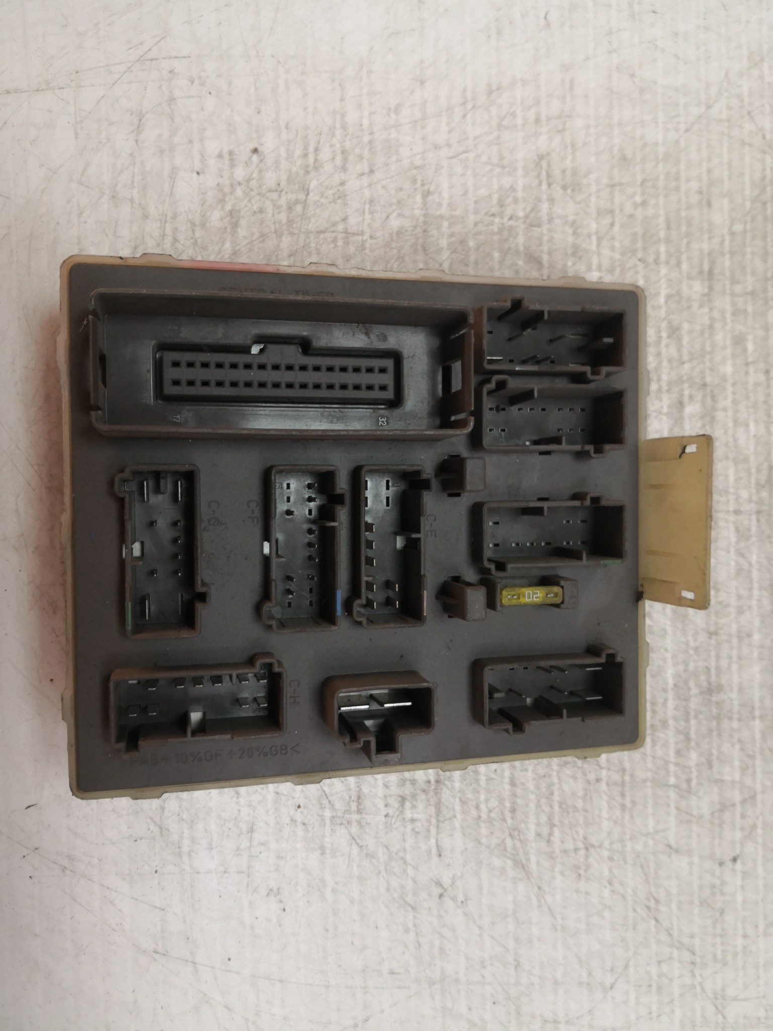 Caixa dos Fusíveis FORD FOCUS três volumes (DFW) | 99 - 09 Imagem-2