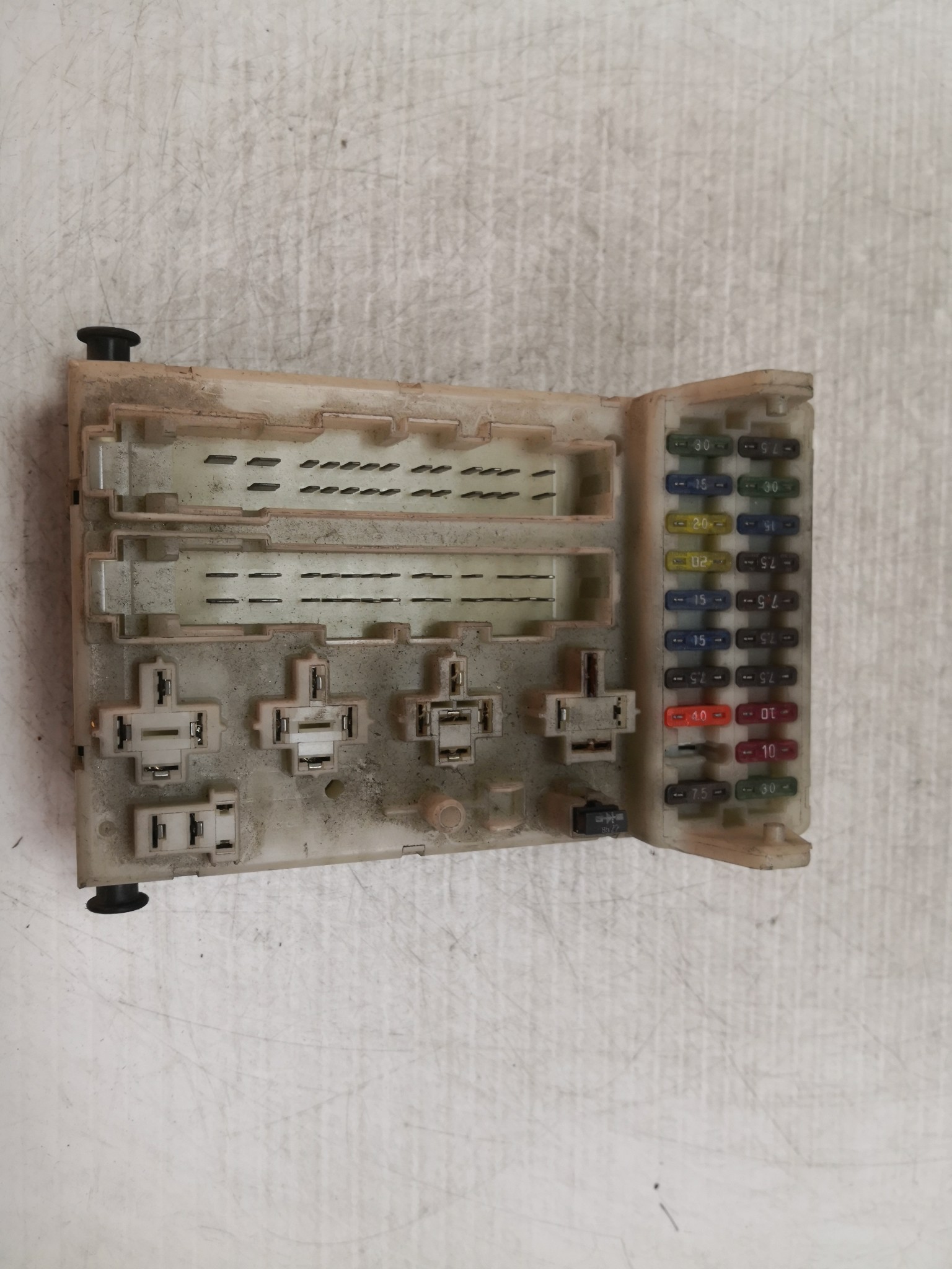 Caixa dos Fusíveis FORD - ID S_28976