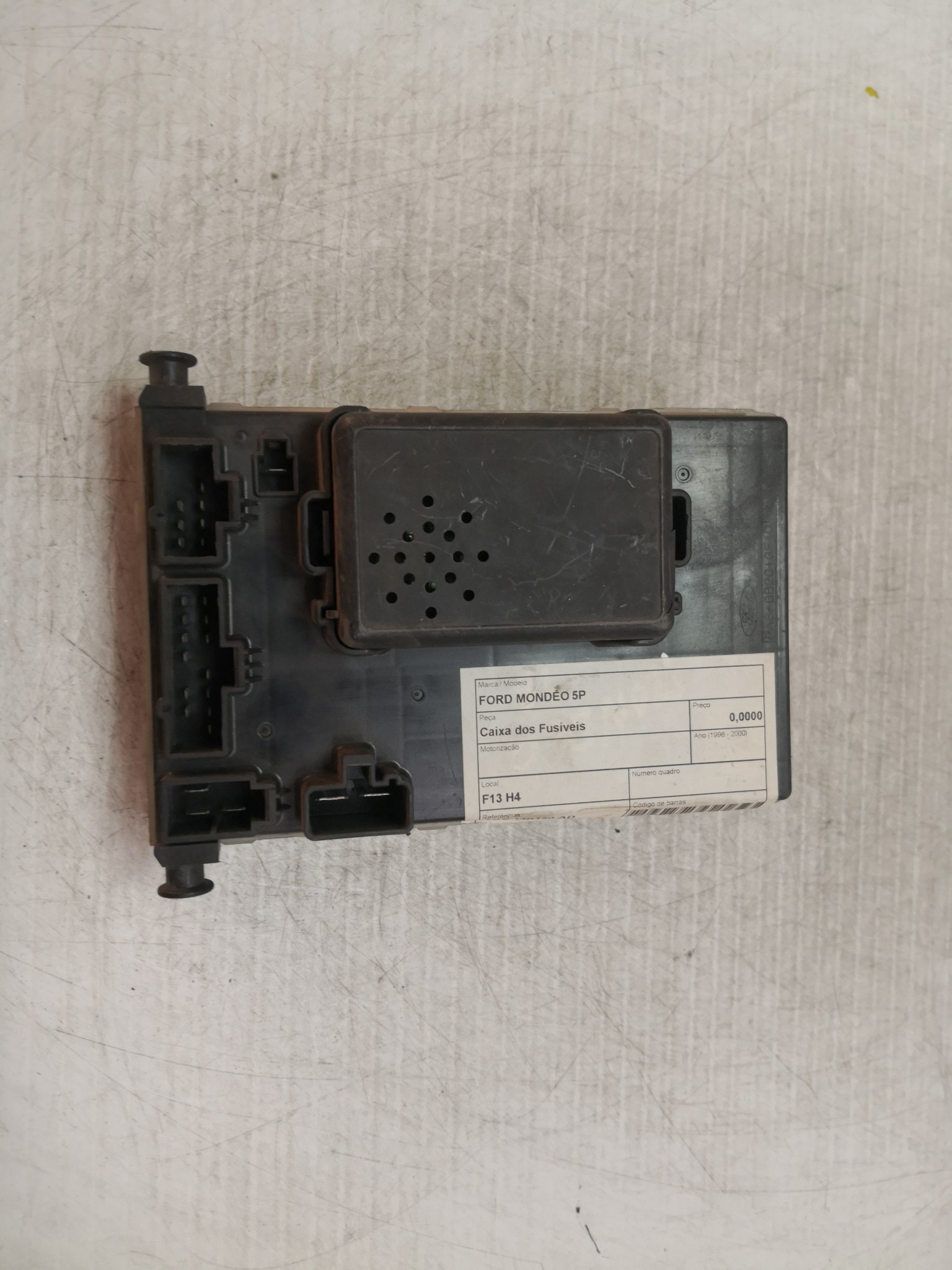 Caixa dos Fusíveis FORD MONDEO II (BAP) | 96 - 00 Imagem-1