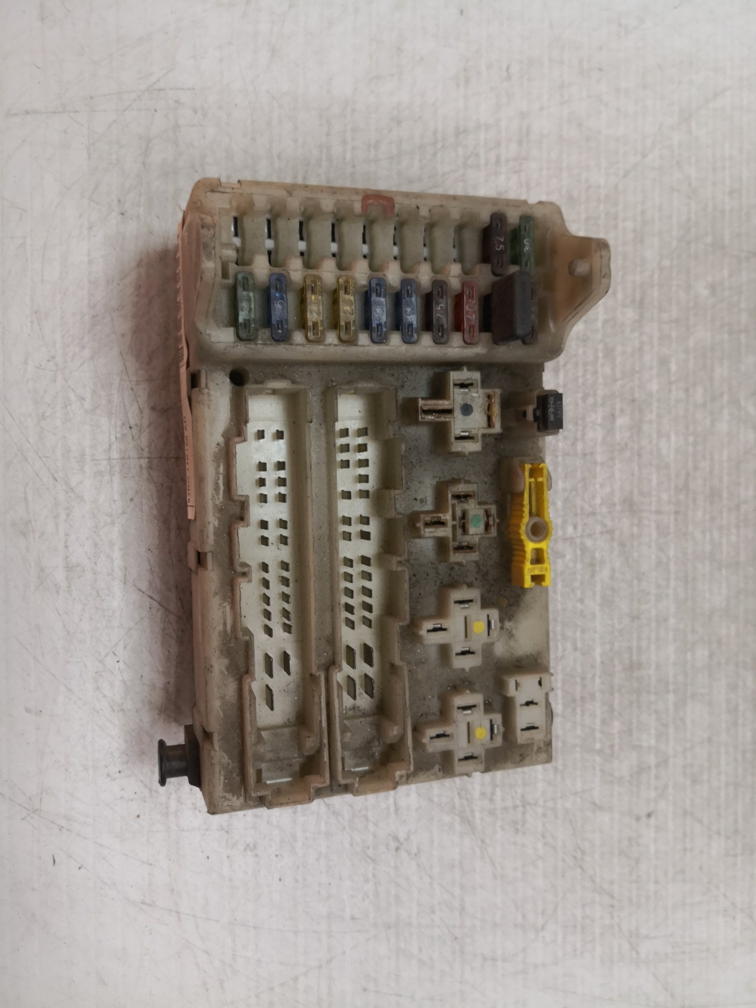 Caixa dos Fusíveis FORD MONDEO II (BAP) | 96 - 00 Imagem-1