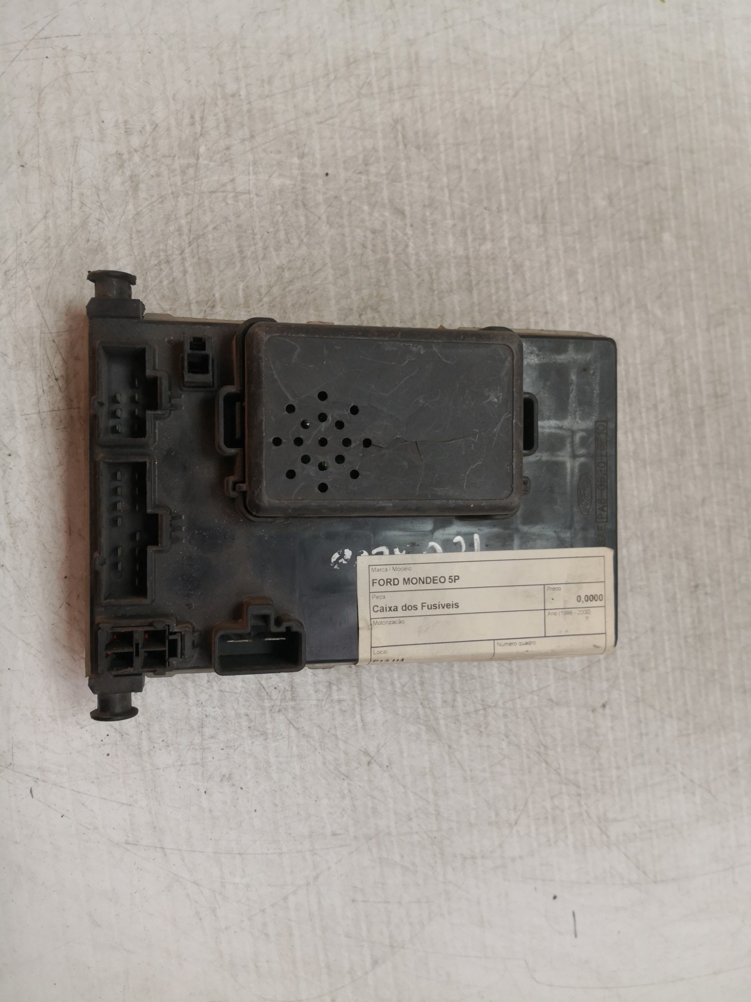Caixa dos Fusíveis FORD MONDEO II (BAP) | 96 - 00 Imagem-2
