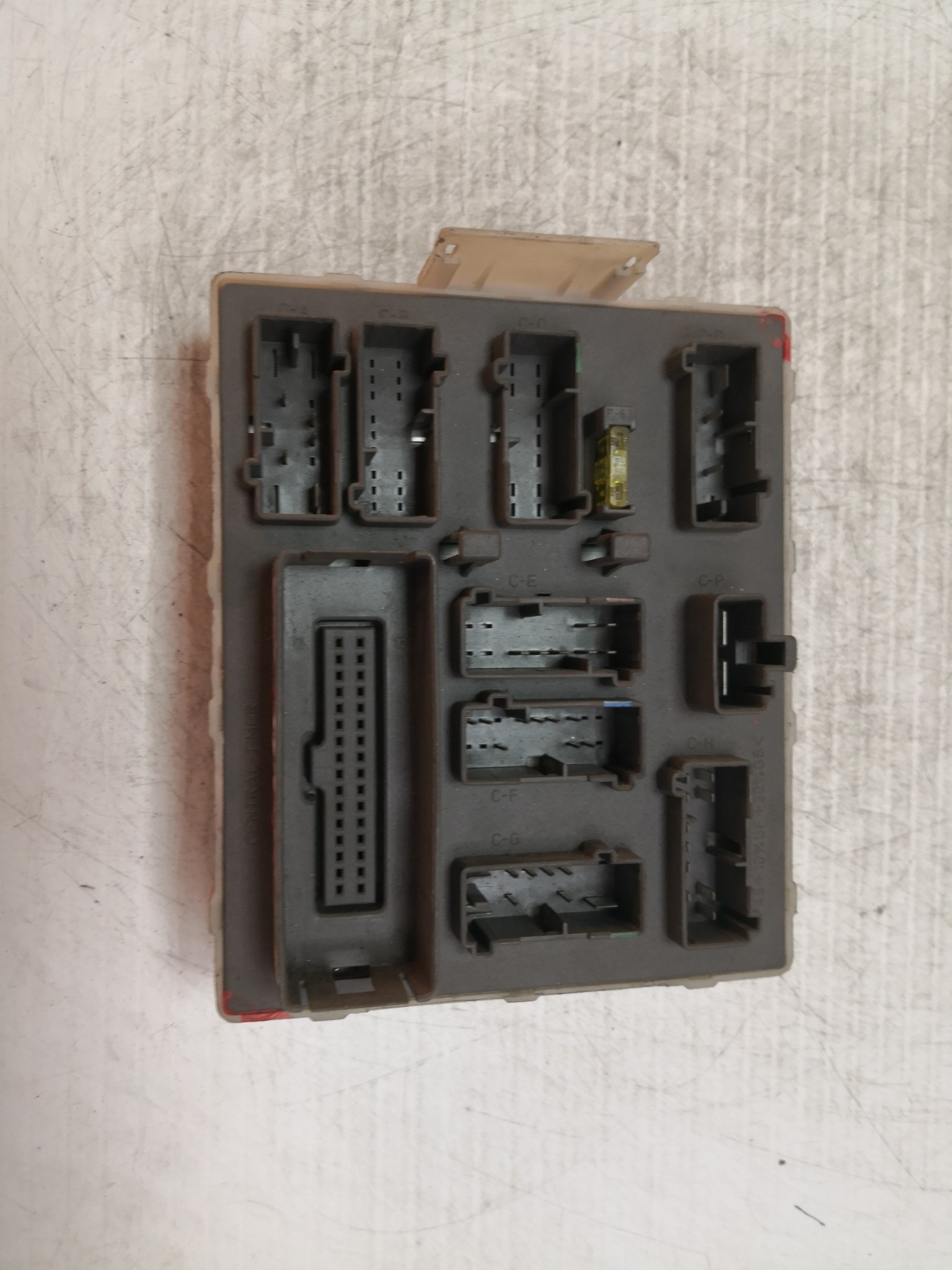 Caixa dos Fusíveis FORD FOCUS três volumes (DFW) | 99 - 09 Imagem-1