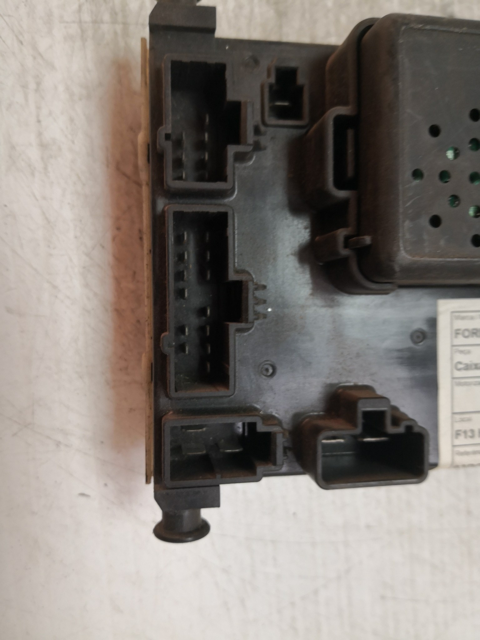 Caixa dos Fusíveis FORD MONDEO II (BAP) | 96 - 00 Imagem-3