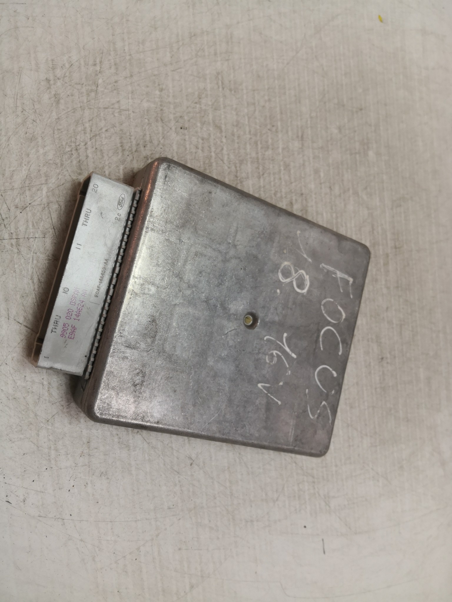 Centralina do Motor FORD FOCUS três volumes (DFW) | 99 - 09 Imagem-3