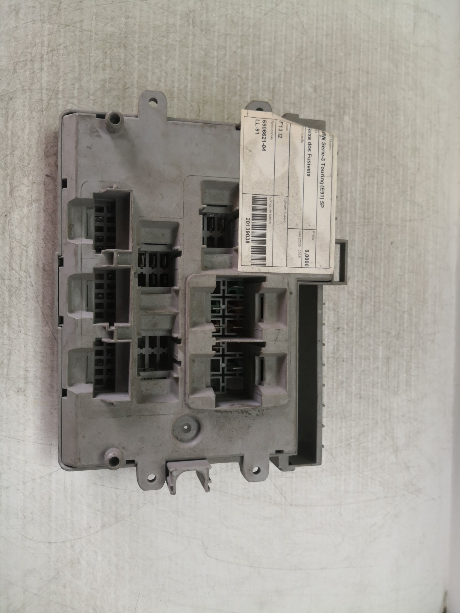 Caixa dos Fusíveis BMW - ID S_29037