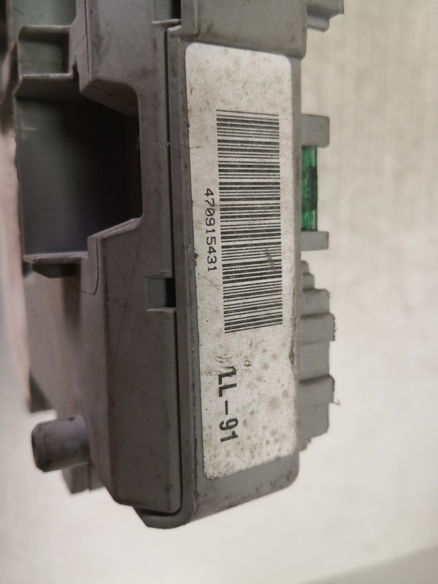 Caixa dos Fusíveis BMW 3 Touring (E91) | 04 - 12 Imagem-4