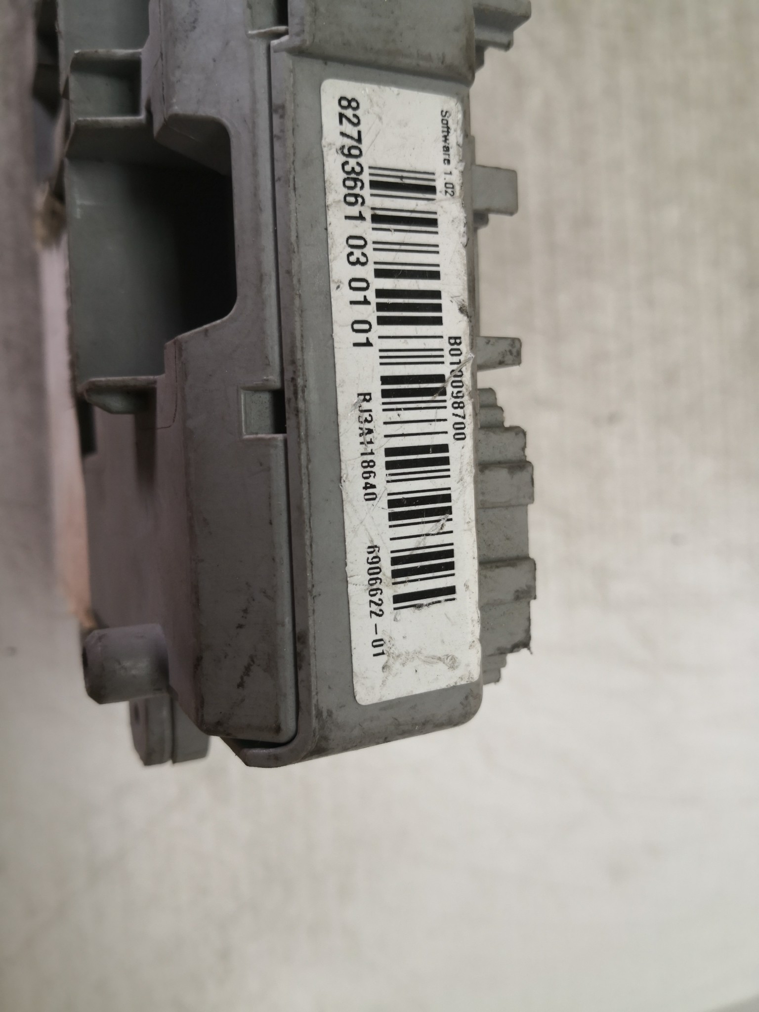 Caixa dos Fusíveis BMW 3 (E90) | 04 - 12 Imagem-4