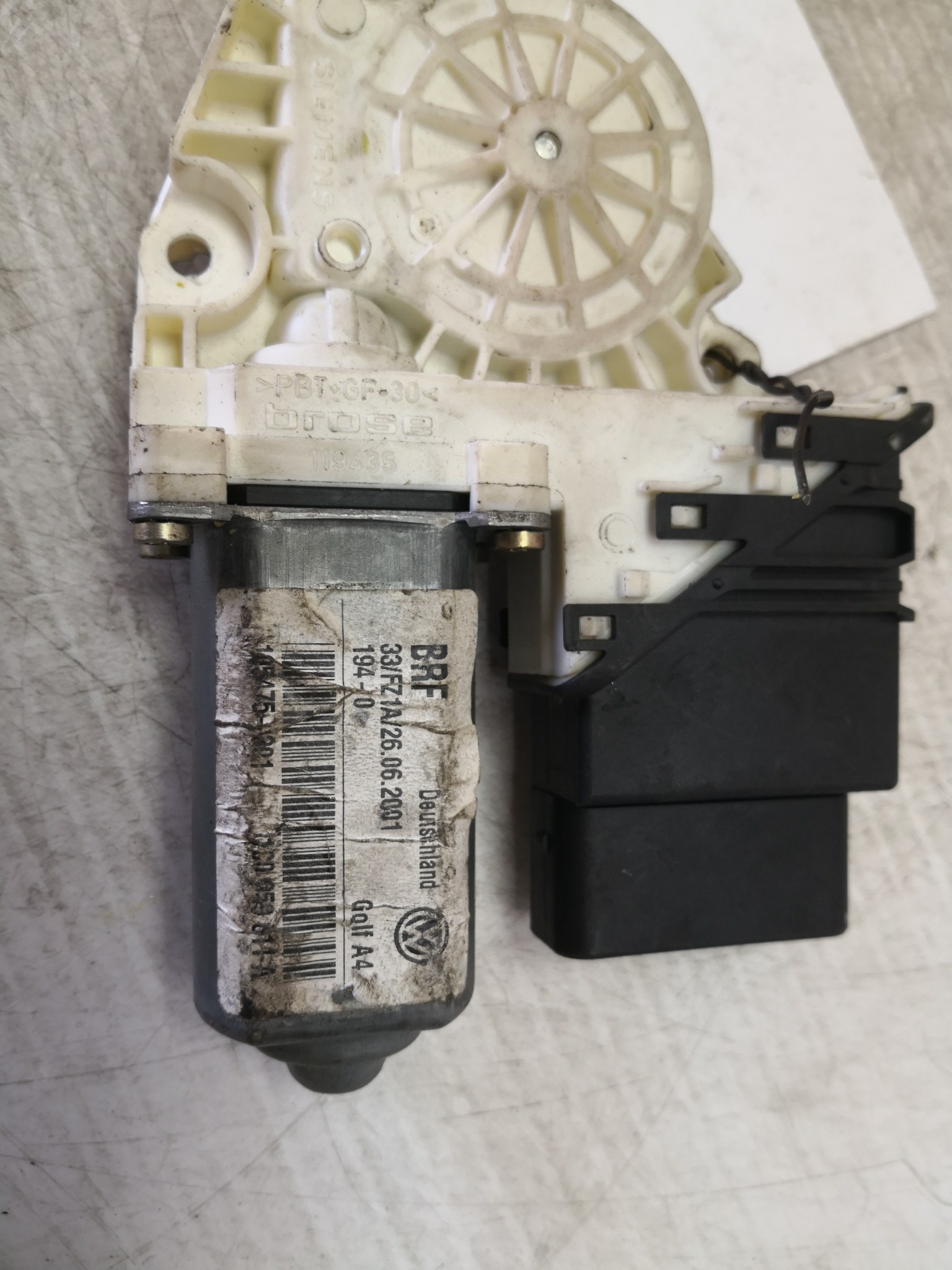 Motor elevador trás esq. VOLKSWAGEN BORA (1J2) | 98 - 13 Imagem-1