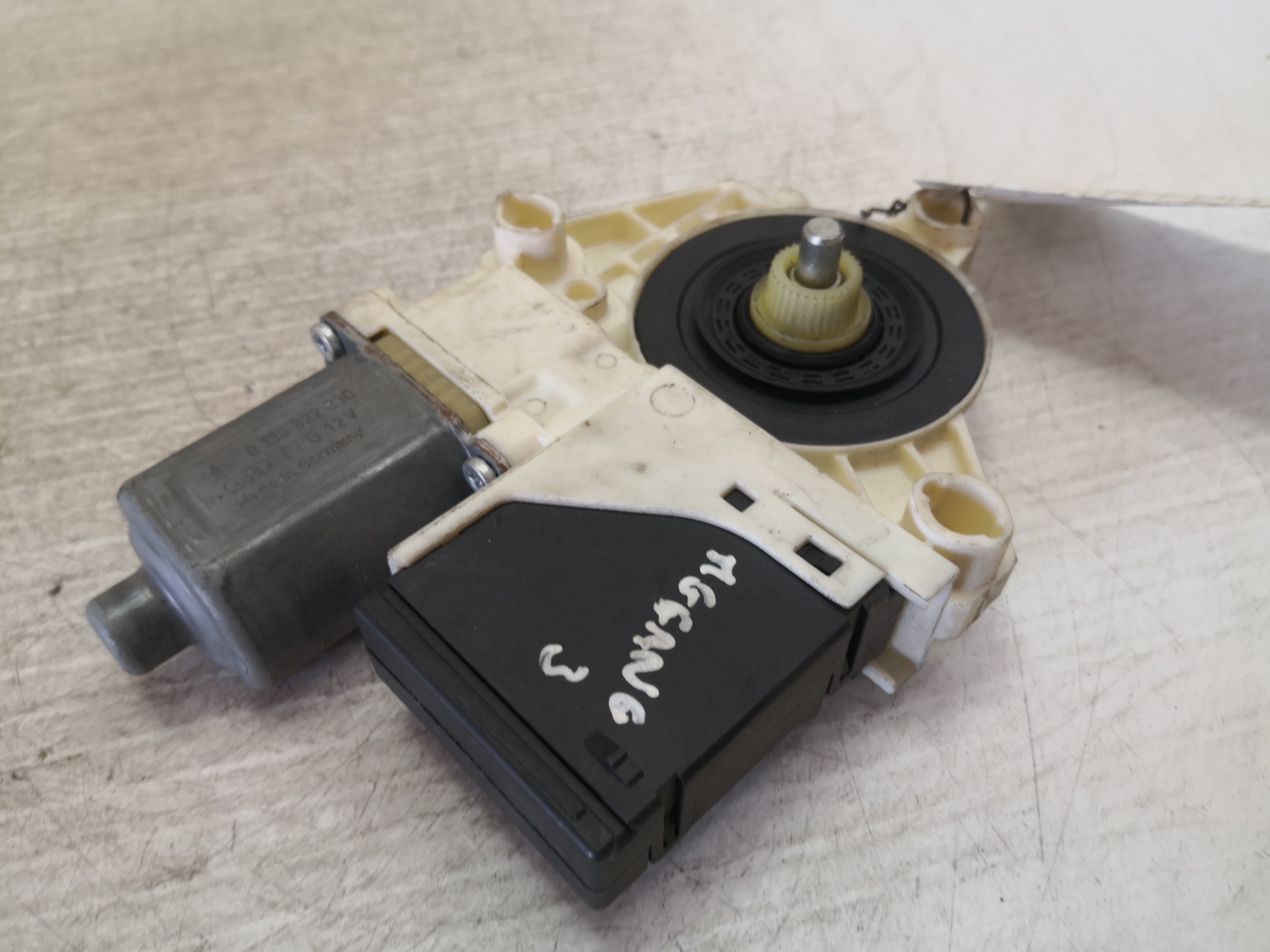 Motor elevador trás esq. RENAULT MEGANE III Hatchback (BZ0/1_) | 08 -  Imagem-1