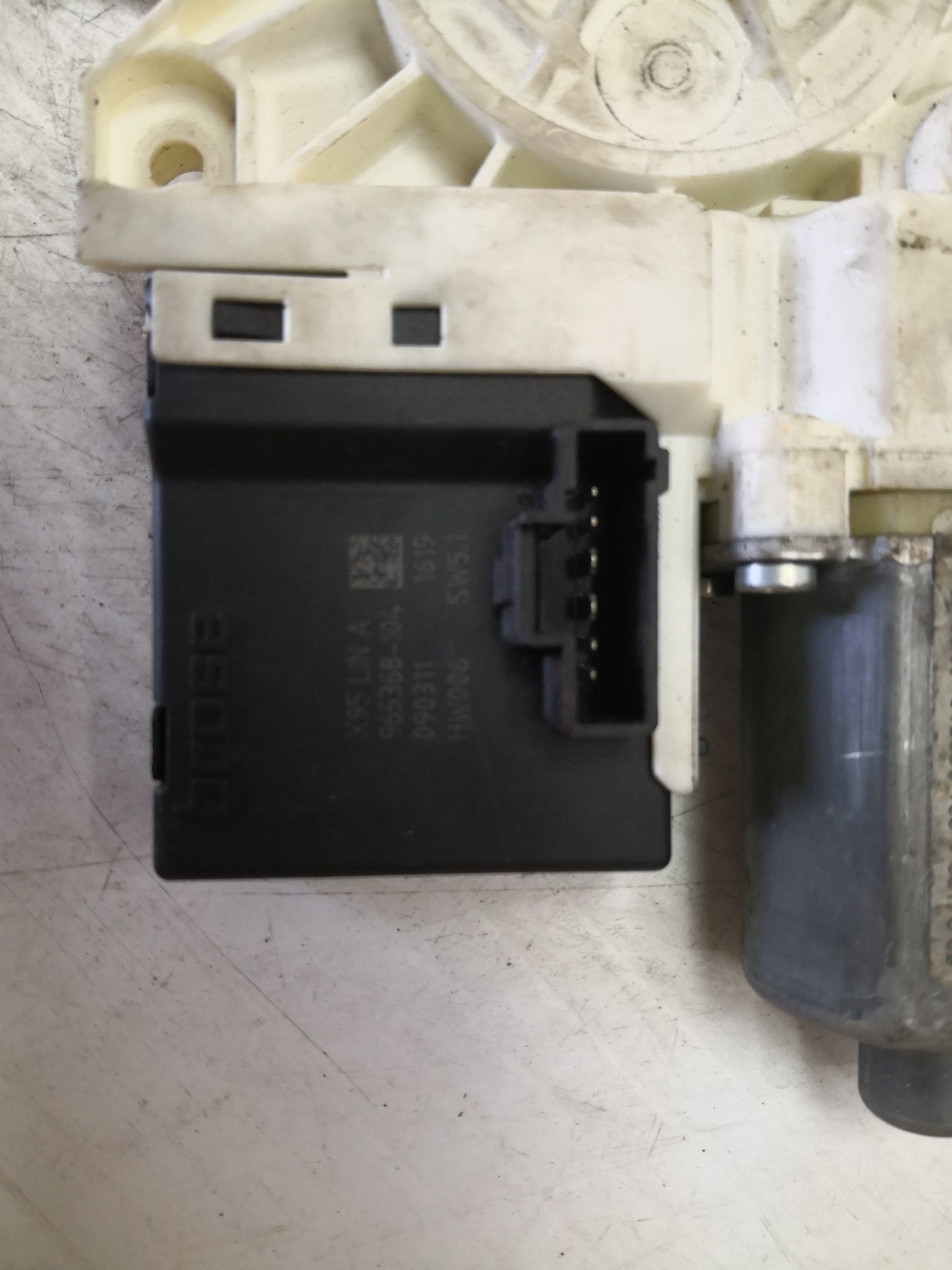 Motor elevador trás esq. RENAULT MEGANE III Hatchback (BZ0/1_) | 08 -  Imagem-3