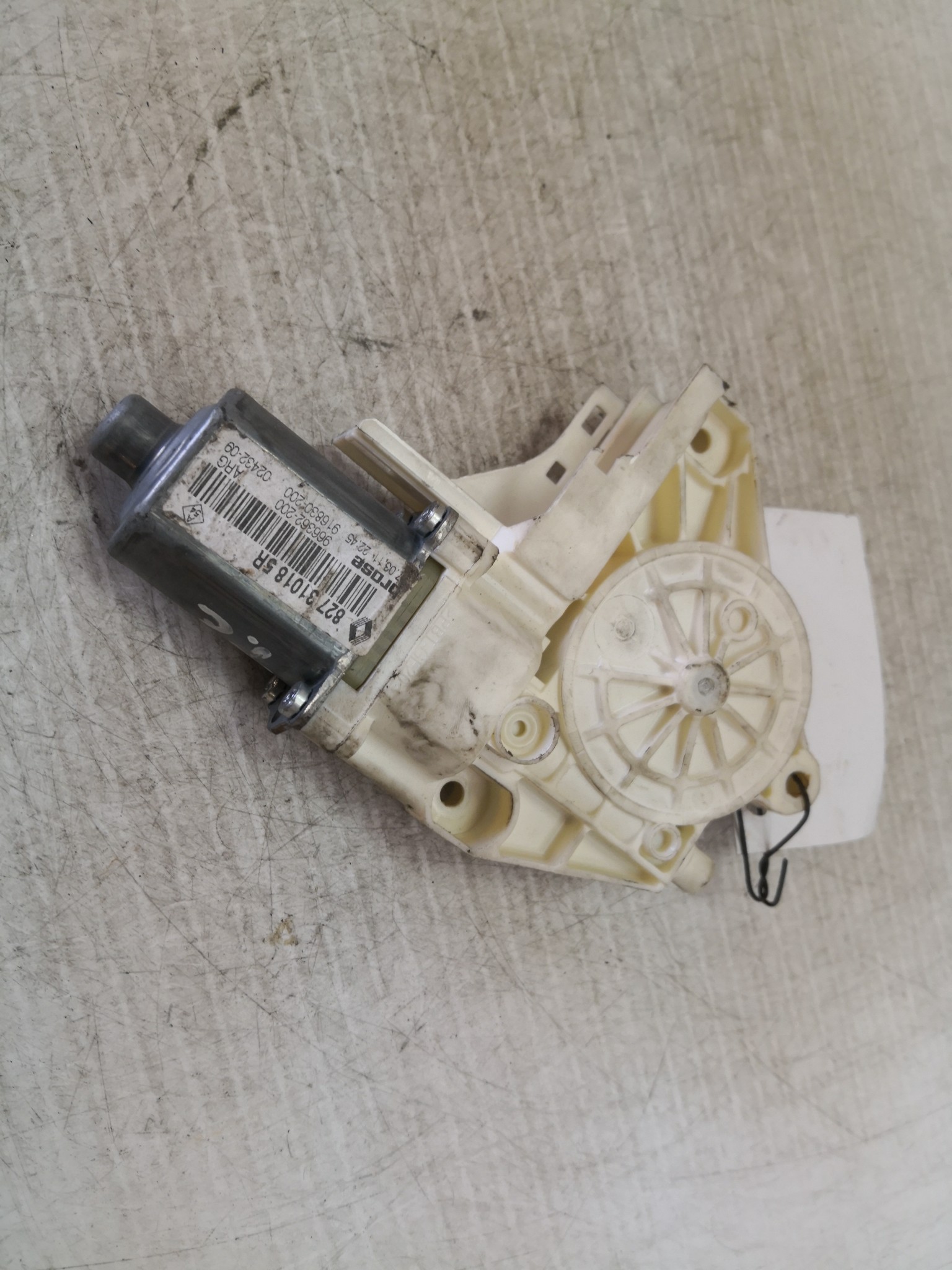 Motor elevador trás esq. RENAULT MEGANE III Hatchback (BZ0/1_) | 08 -  Imagem-1