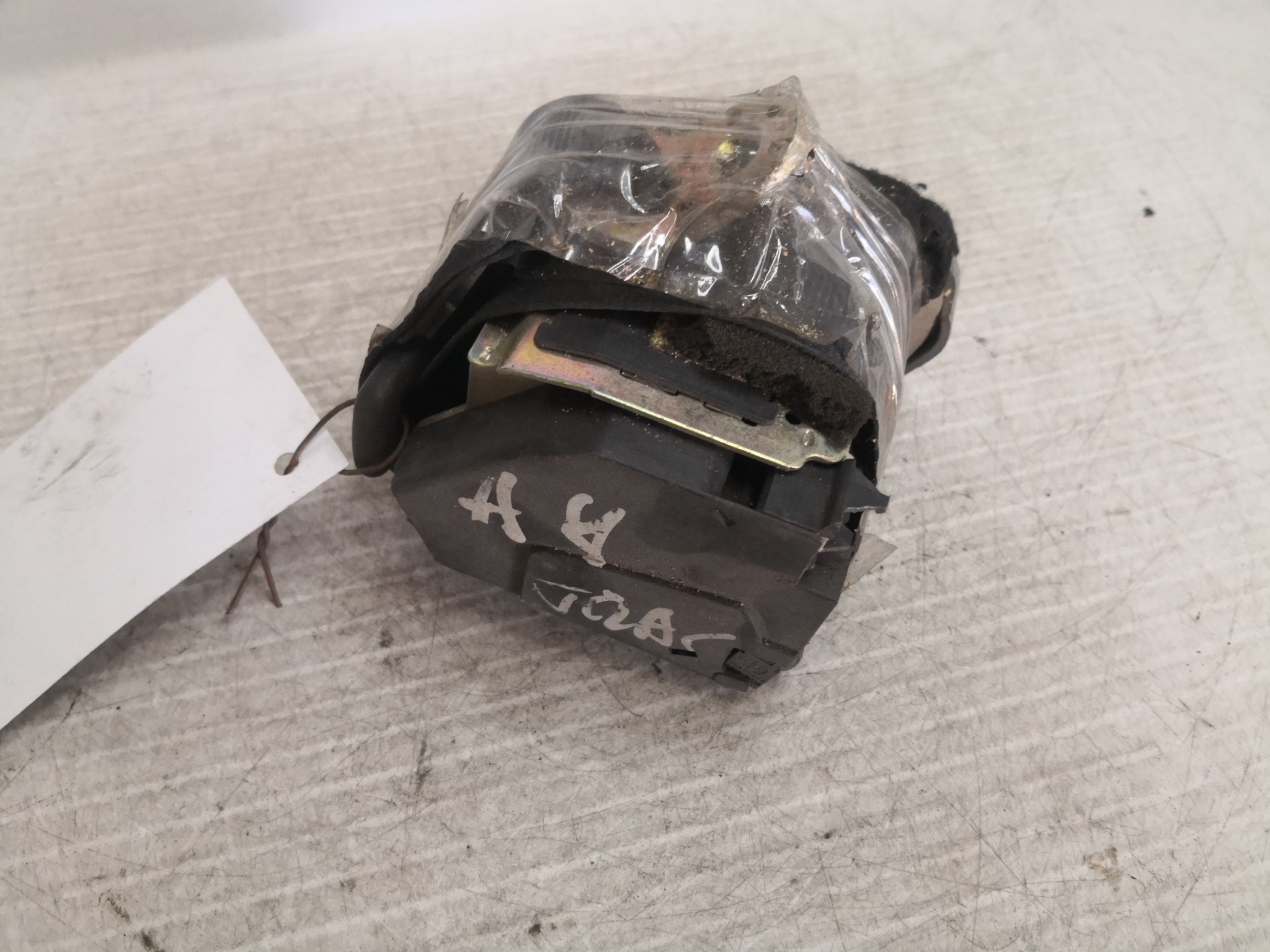 Cinto Trás Esq AUDI A4 (8D2, B5) | 94 - 01 Imagem-2