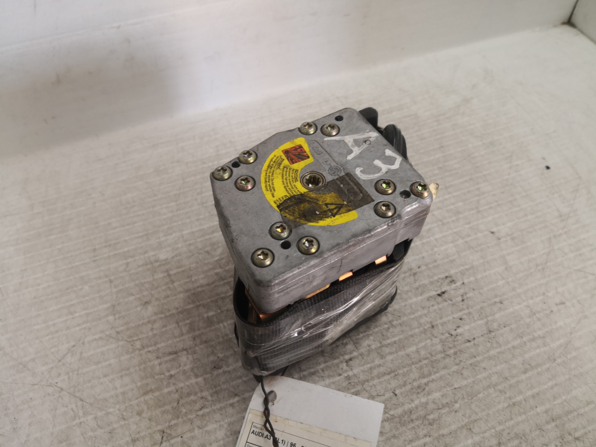 Cinto Trás Esq AUDI - ID S_53700