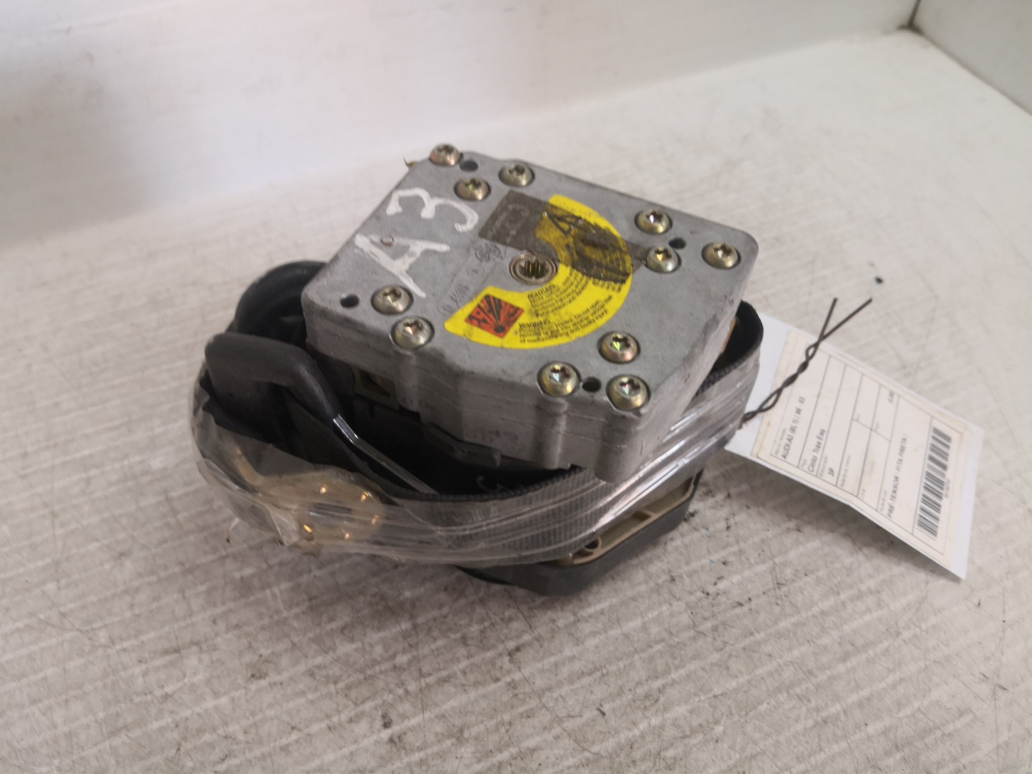 Cinto Trás Esq AUDI A3 (8L1) | 96 - 06 Imagem-1