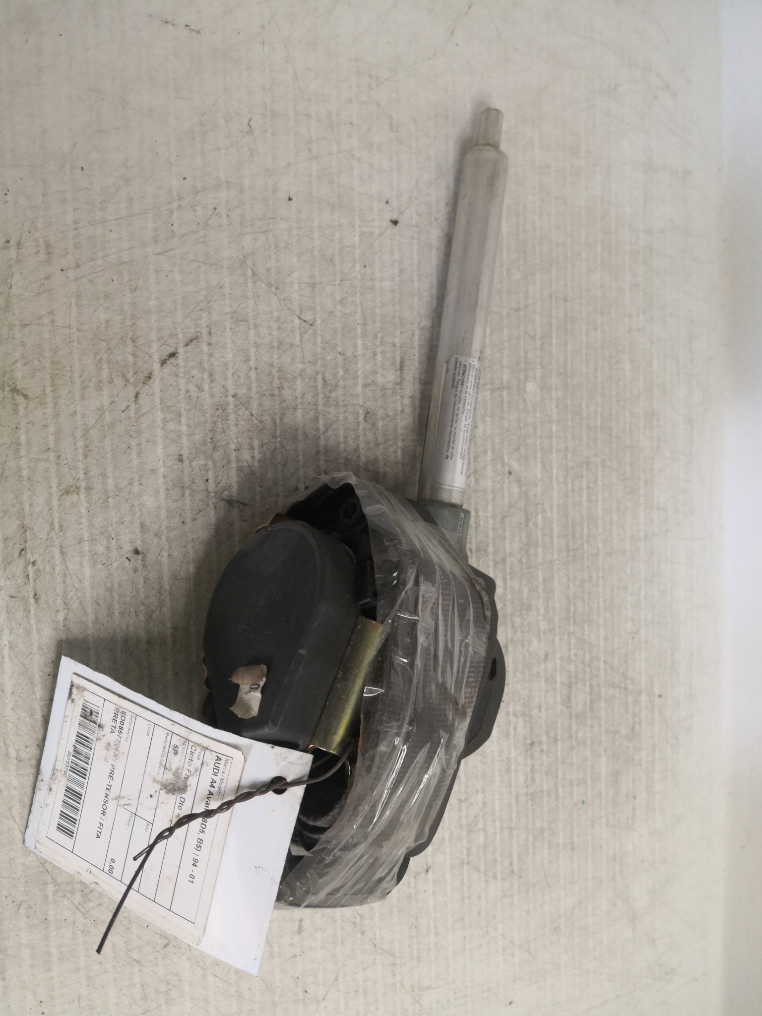 Cinto Frente Dto AUDI A4 Avant (8D5, B5) | 94 - 02 Imagem-1