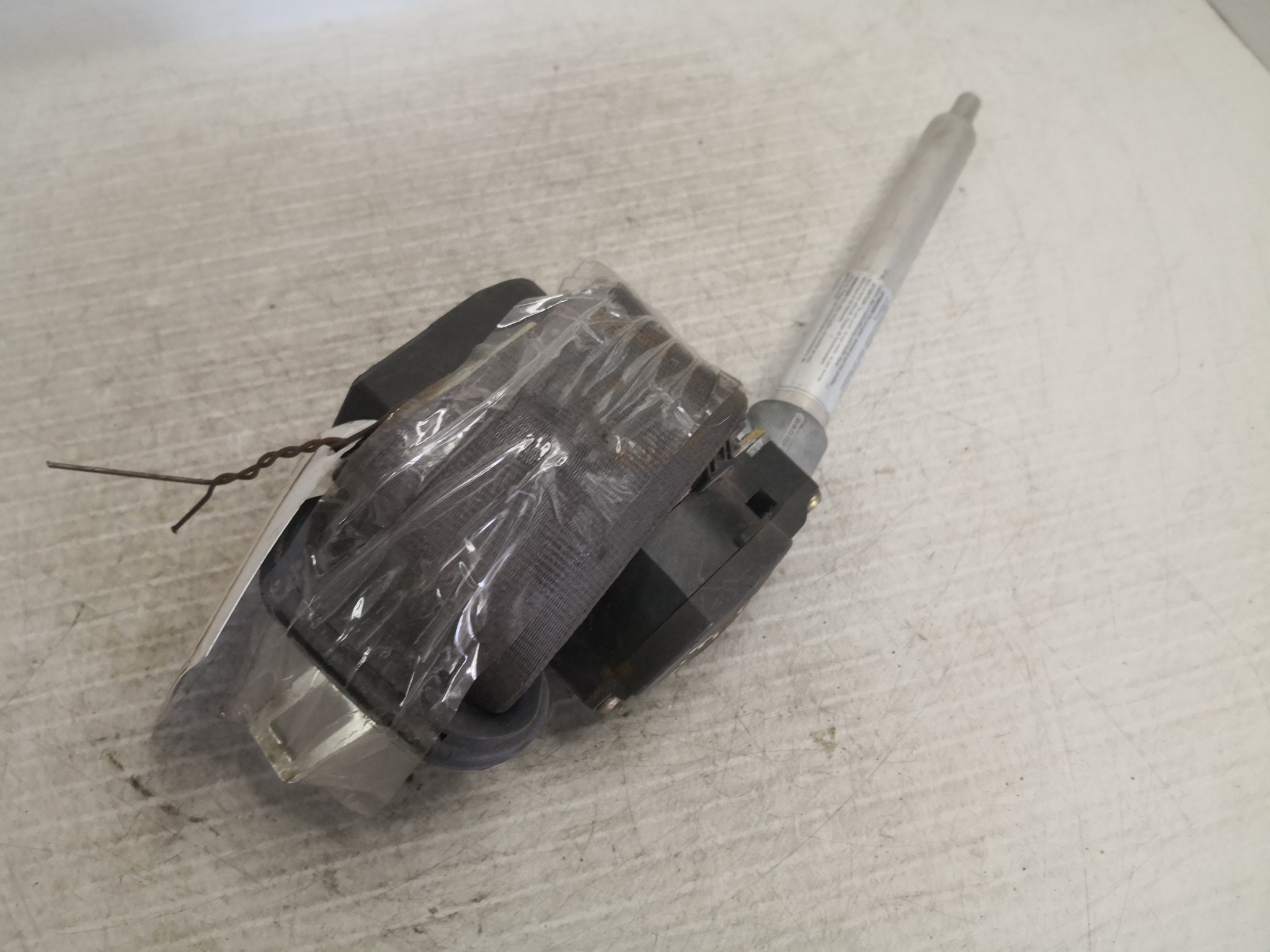 Cinto Frente Dto AUDI A4 Avant (8D5, B5) | 94 - 02 Imagem-2