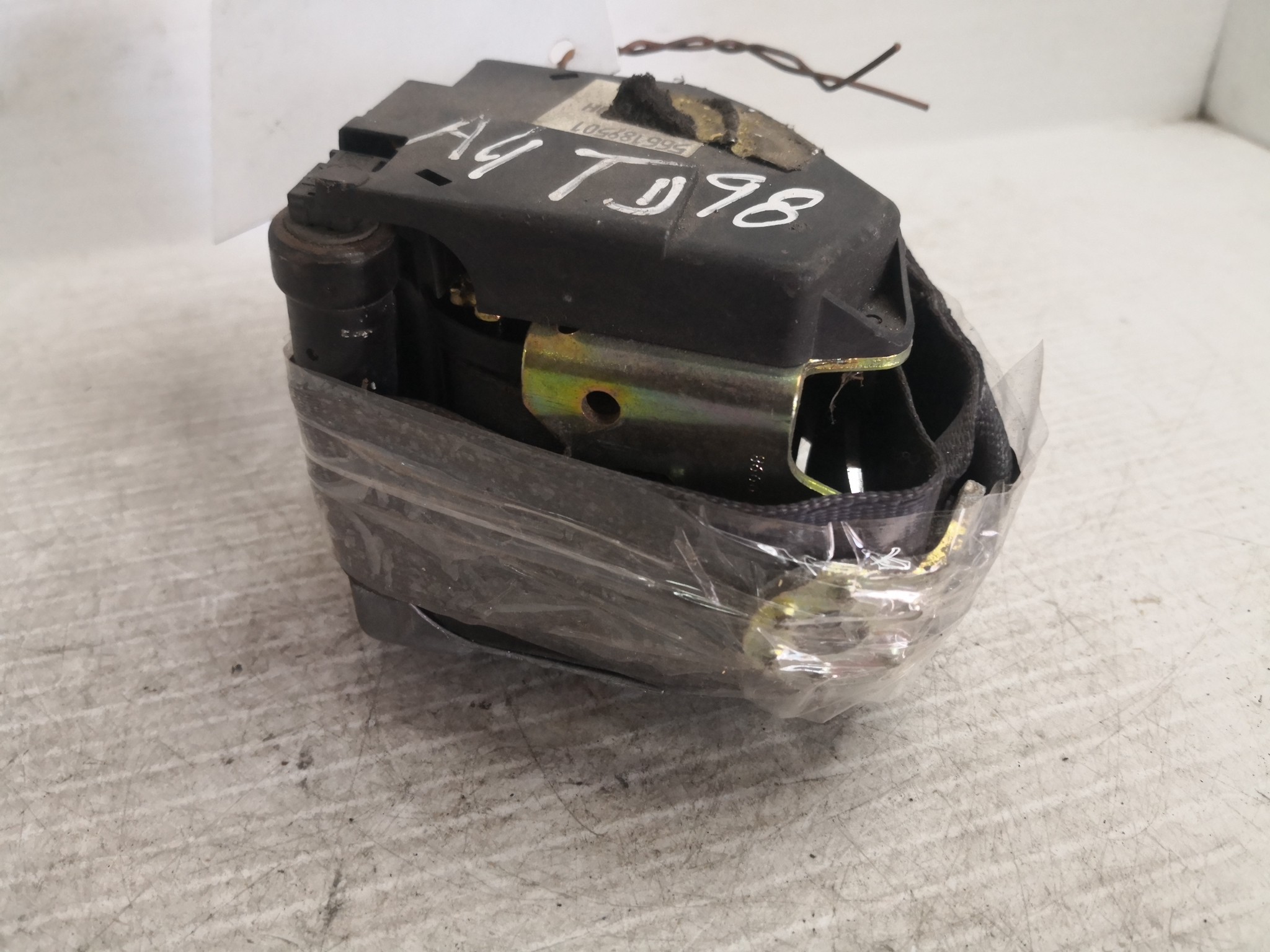 Cinto Trás Dto AUDI A4 (8D2, B5) | 94 - 01 Imagem-3