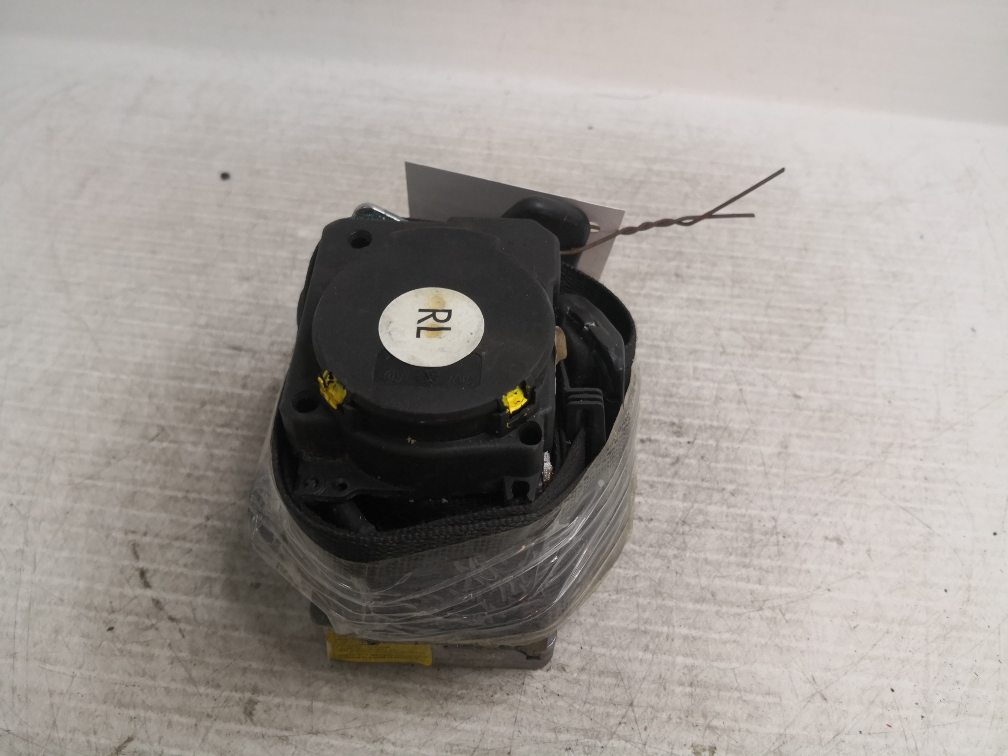 Cinto Frente Dto MERCEDES-BENZ C-CLASS T-Model (S203) | 01 - 07 Imagem-1