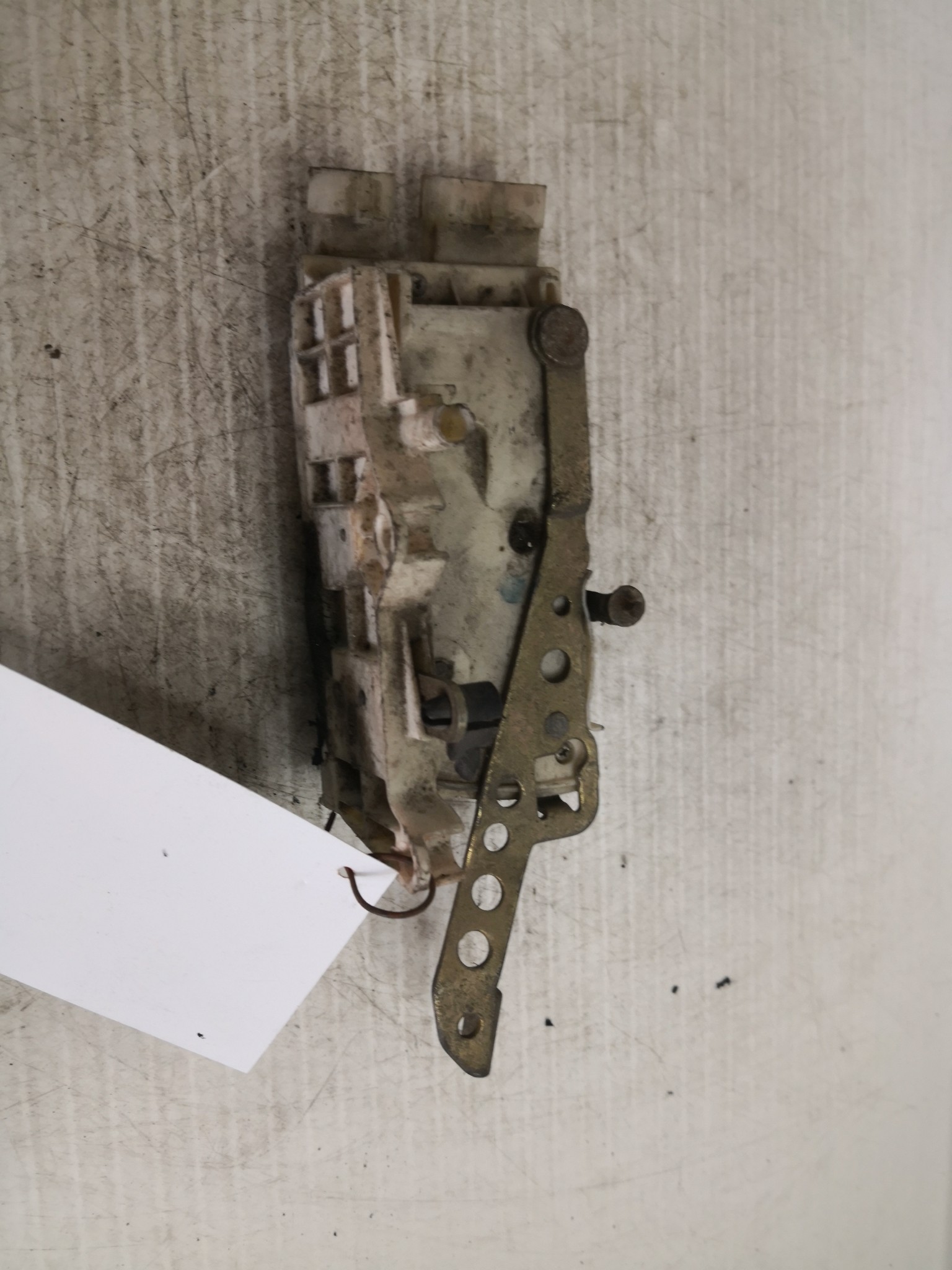 Fecho da Porta Frente Dto FIAT - ID S_34637