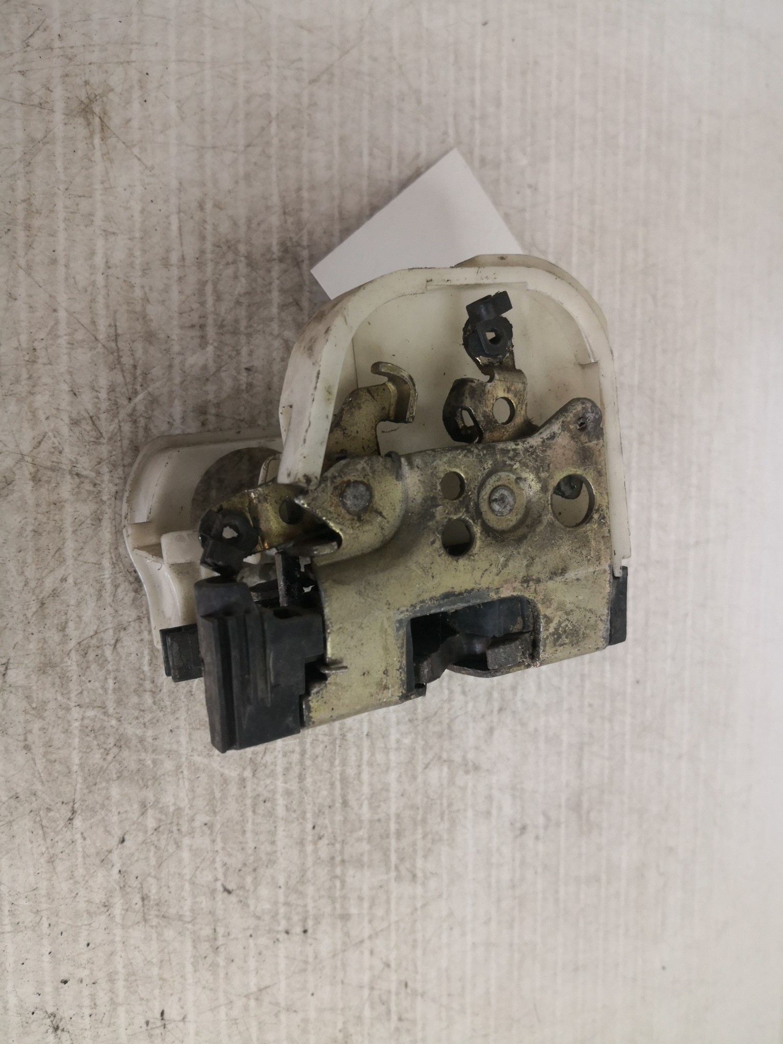 Fecho da Porta Frente Dto FIAT - ID S_34620