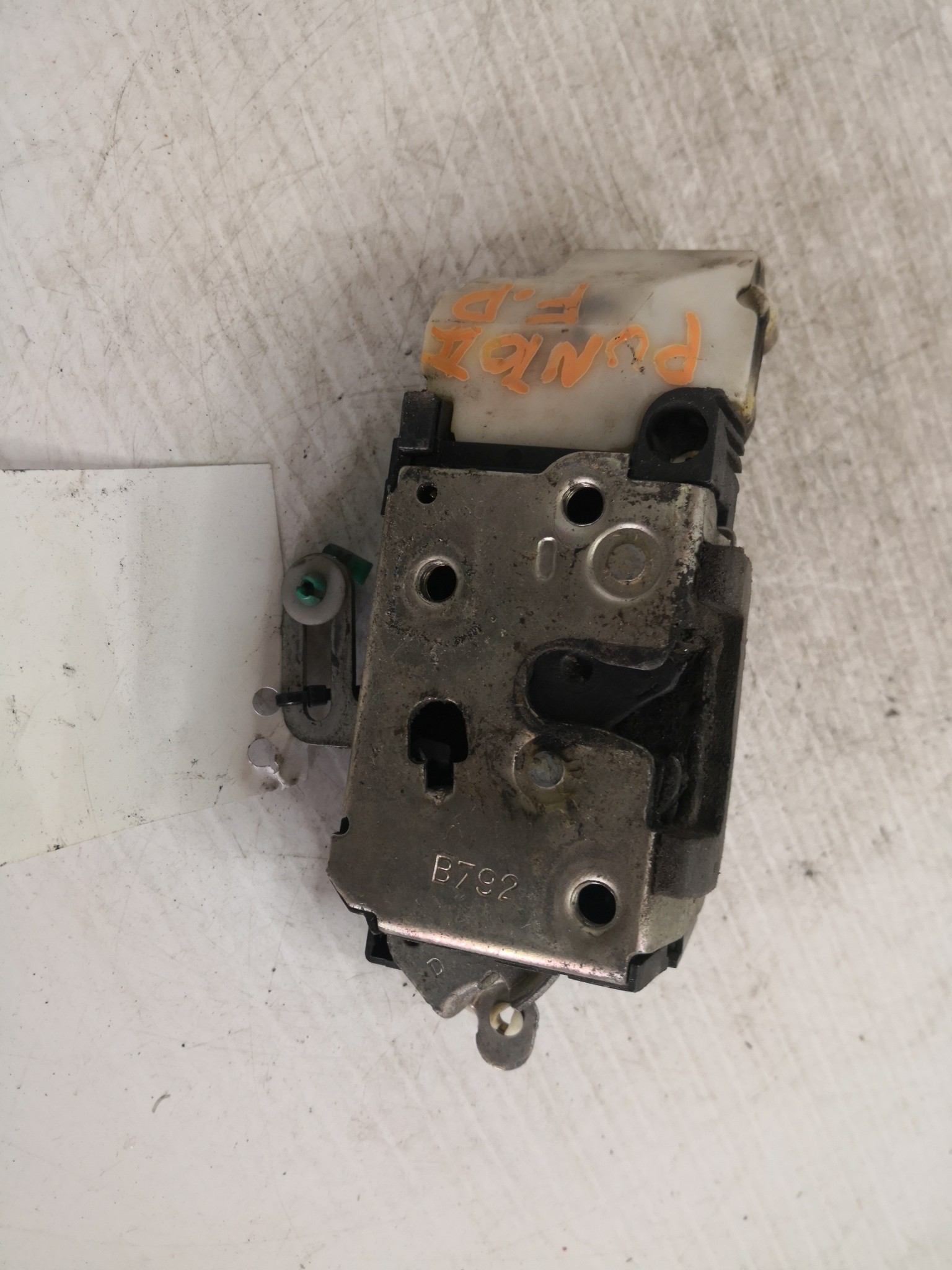 Fecho da Porta Frente Dto FIAT PUNTO (188_) | 99 - 12 Imagem-3