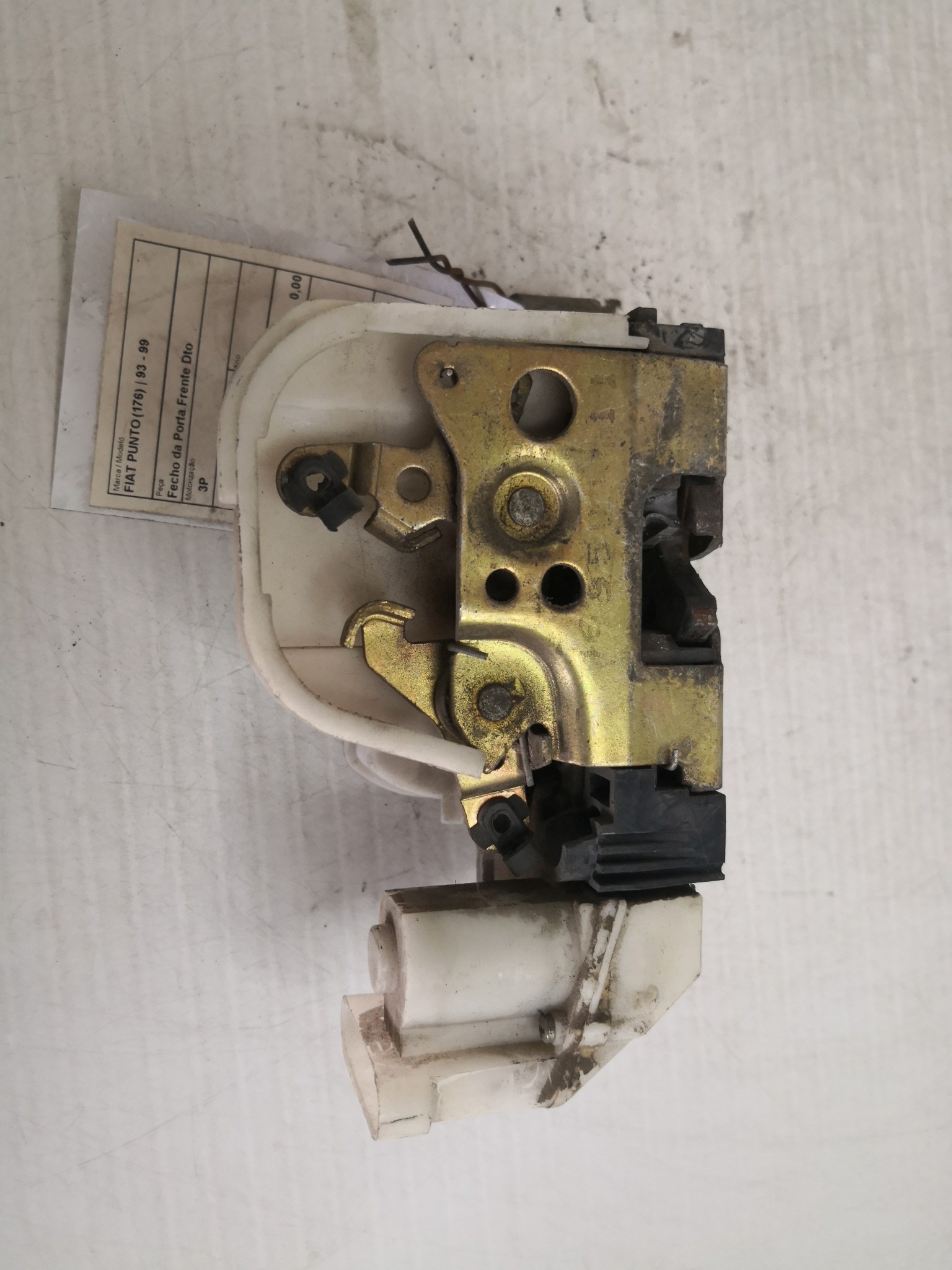 Fecho da Porta Frente Dto FIAT PUNTO (176_) | 93 - 99 Imagem-12