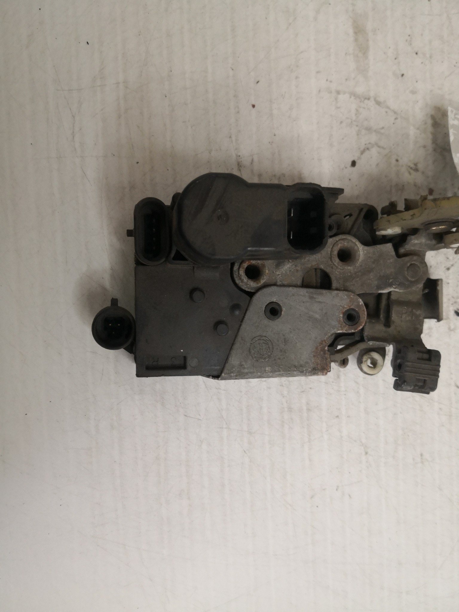 Fecho da Porta Frente Dto FIAT BRAVO I (182_) | 95 - 01 Imagem-1