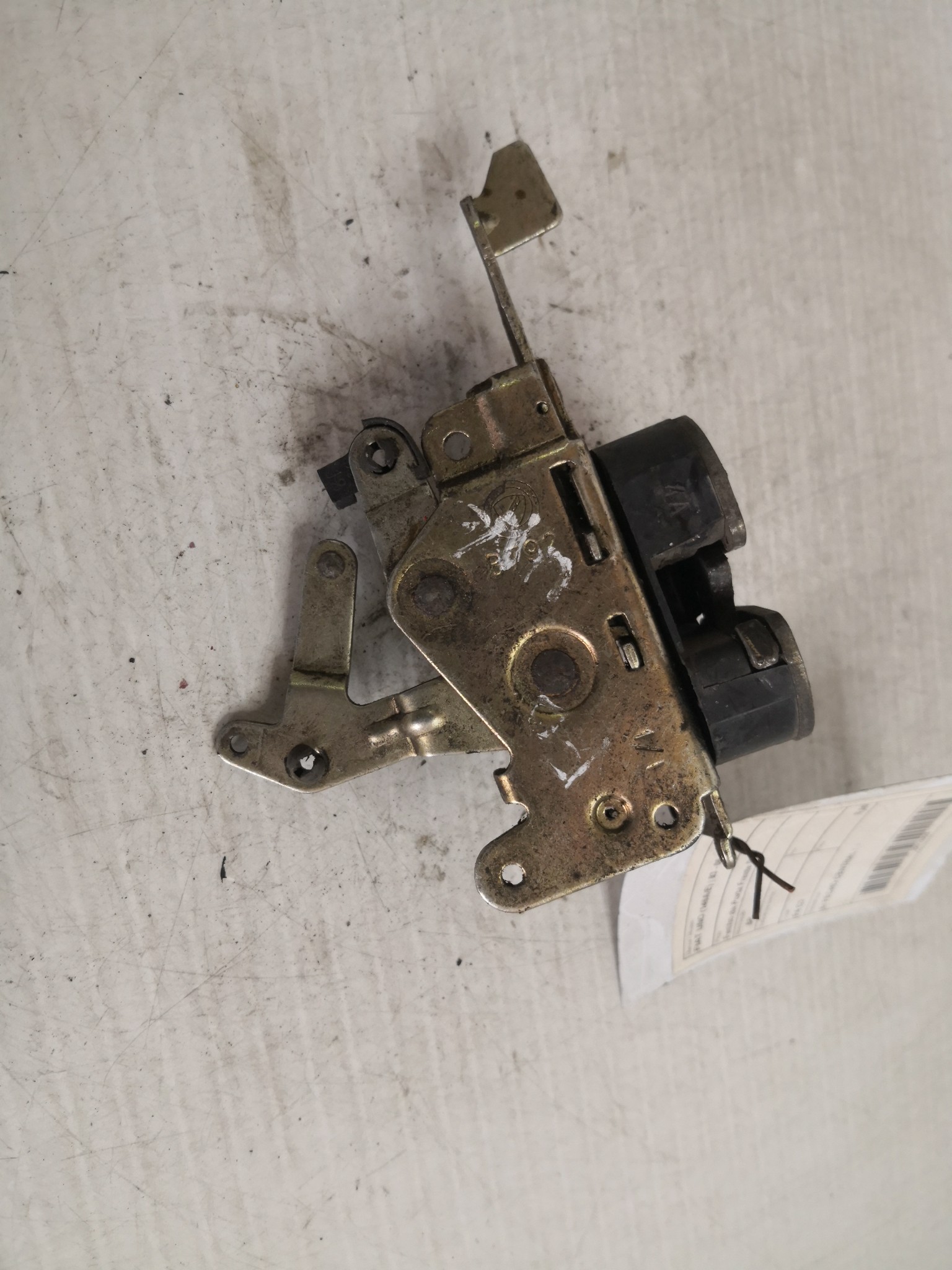 Fecho da Porta Frente Dto FIAT UNO (146_) | 83 - 06 Imagem-2