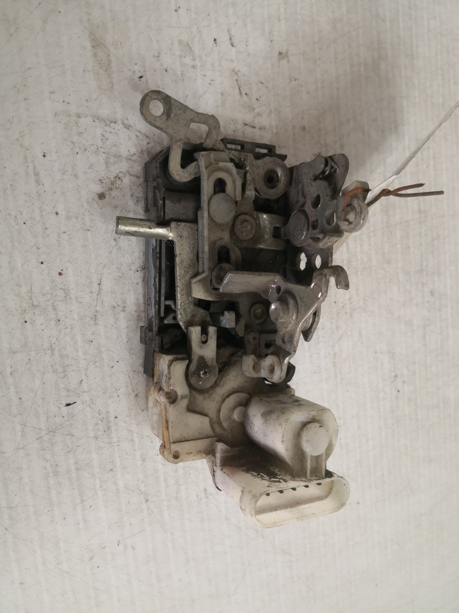 Fecho da Porta Frente Dto FIAT - ID S_34604