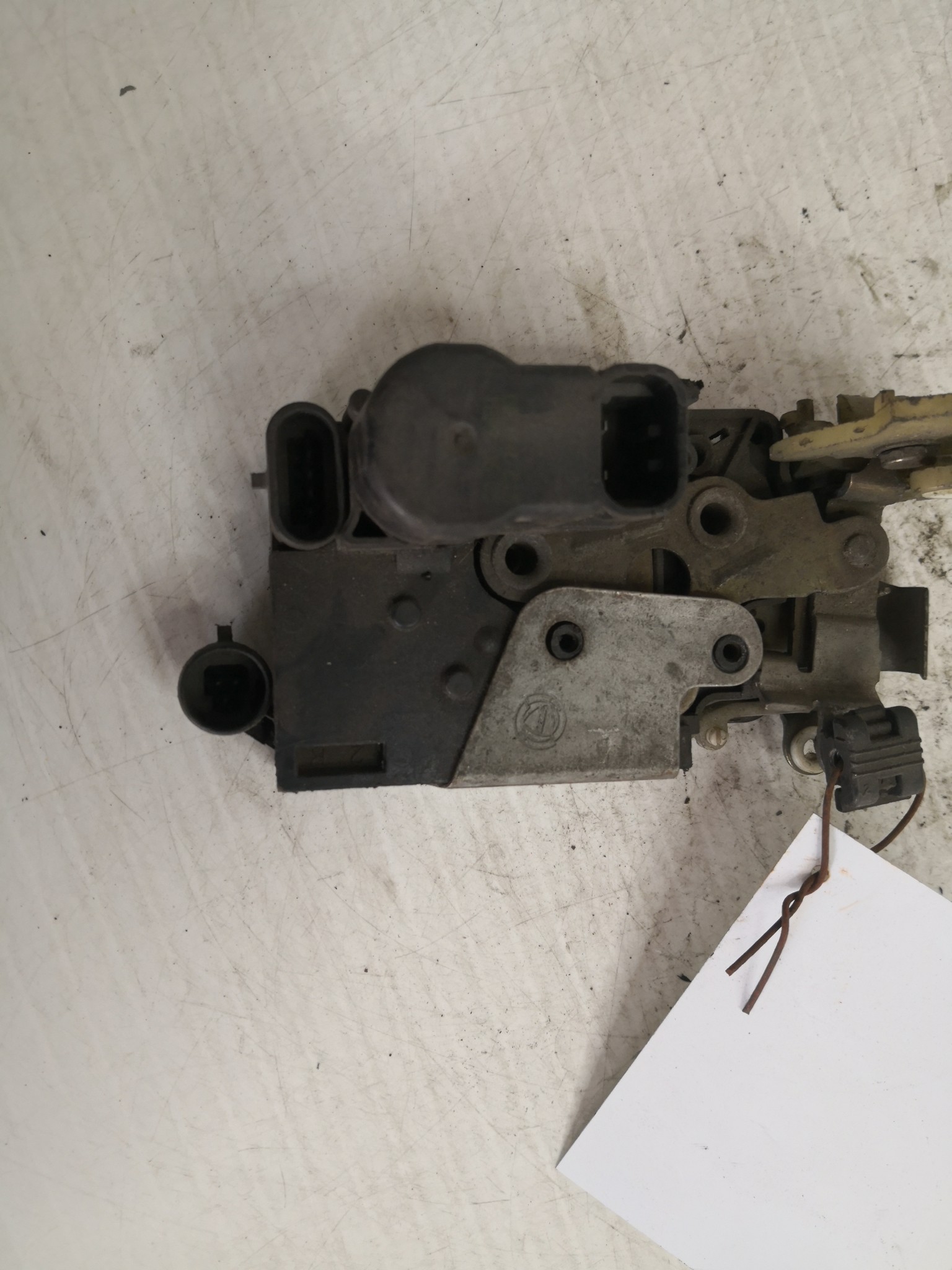 Fecho da Porta Frente Dto FIAT BRAVO I (182_) | 95 - 01 Imagem-1