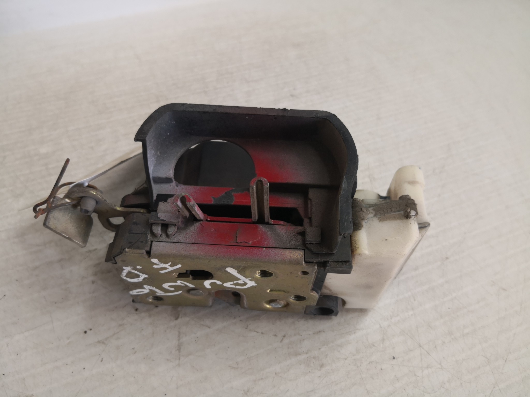 Fecho da Porta Frente Dto FIAT - ID S_31992