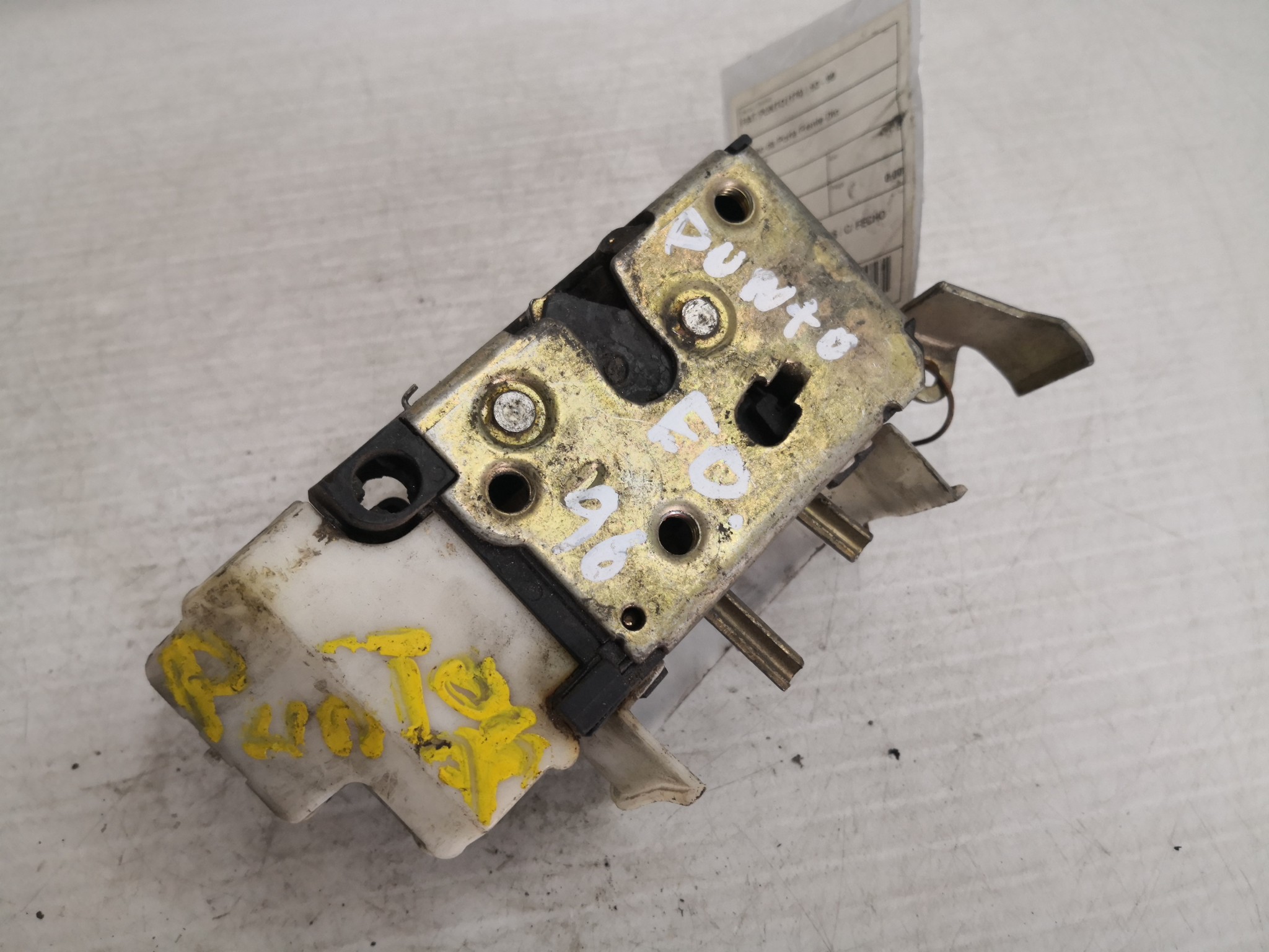 Fecho da Porta Frente Dto FIAT PUNTO (176_) | 93 - 99 Imagem-3