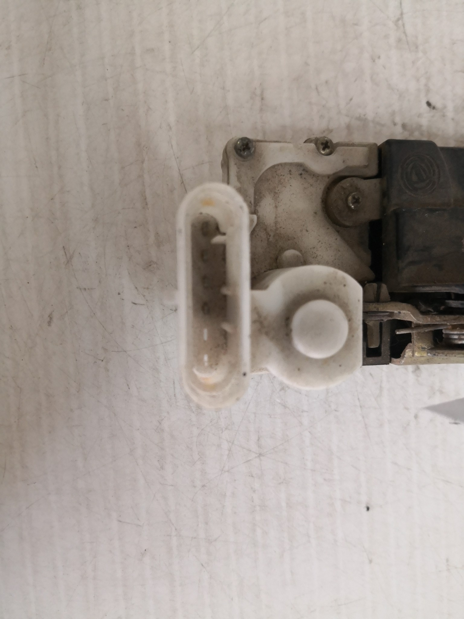 Fecho da Porta Trás Dto FIAT PUNTO (176_) | 93 - 99 Imagem-1