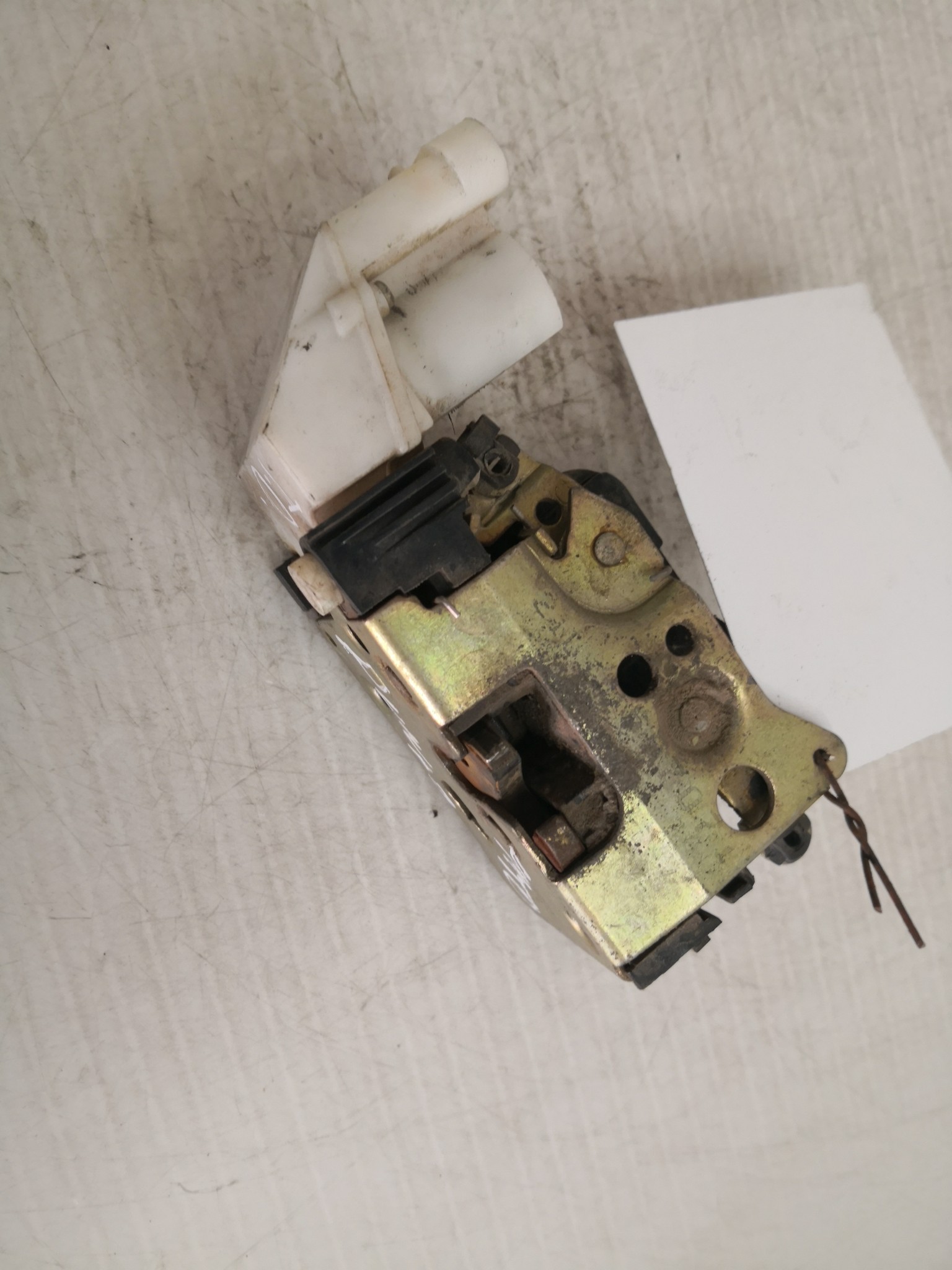 Fecho da Porta Trás Dto FIAT PUNTO (176_) | 93 - 99 Imagem-2