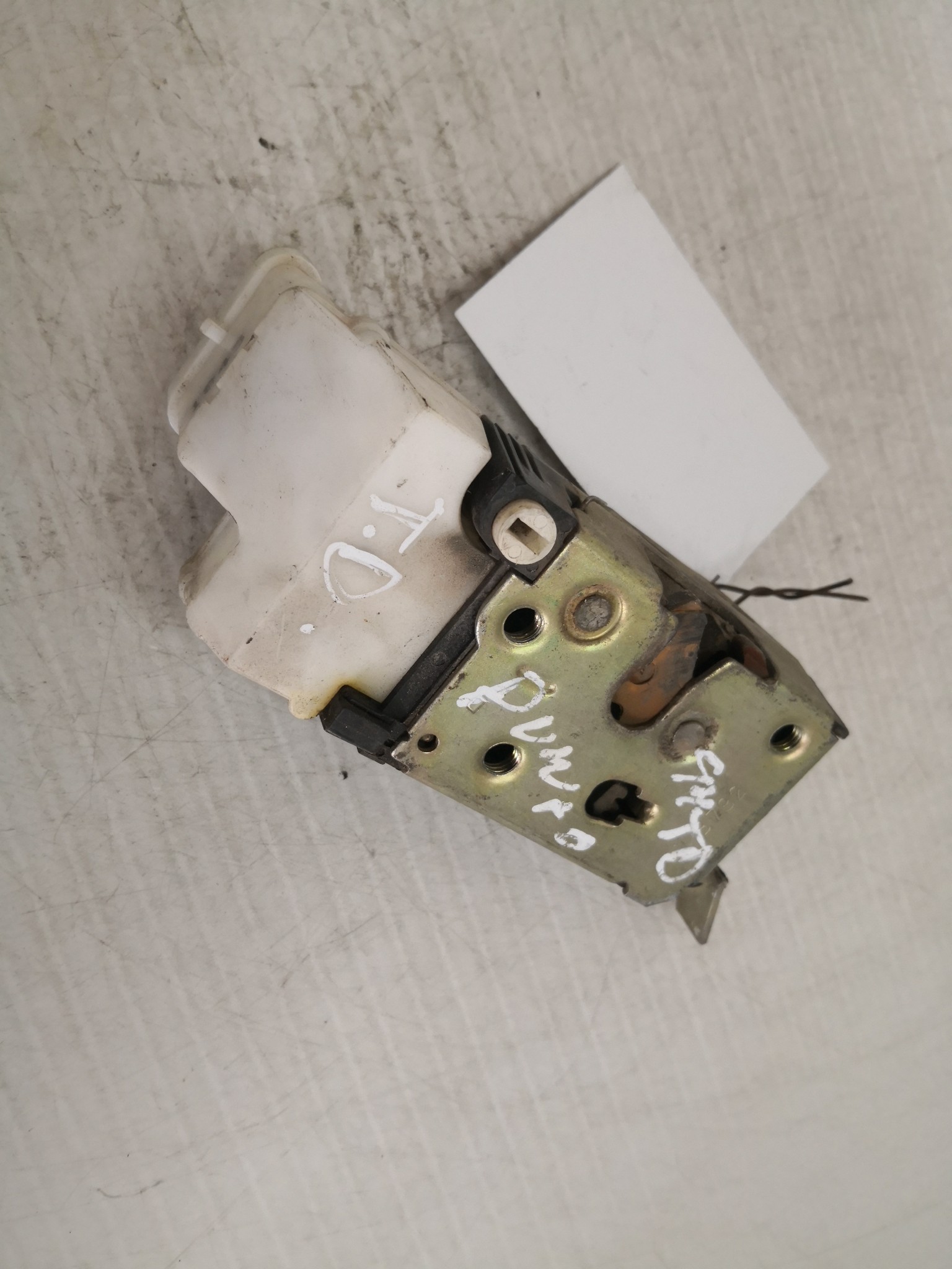 Fecho da Porta Trás Dto FIAT PUNTO (176_) | 93 - 99 Imagem-3