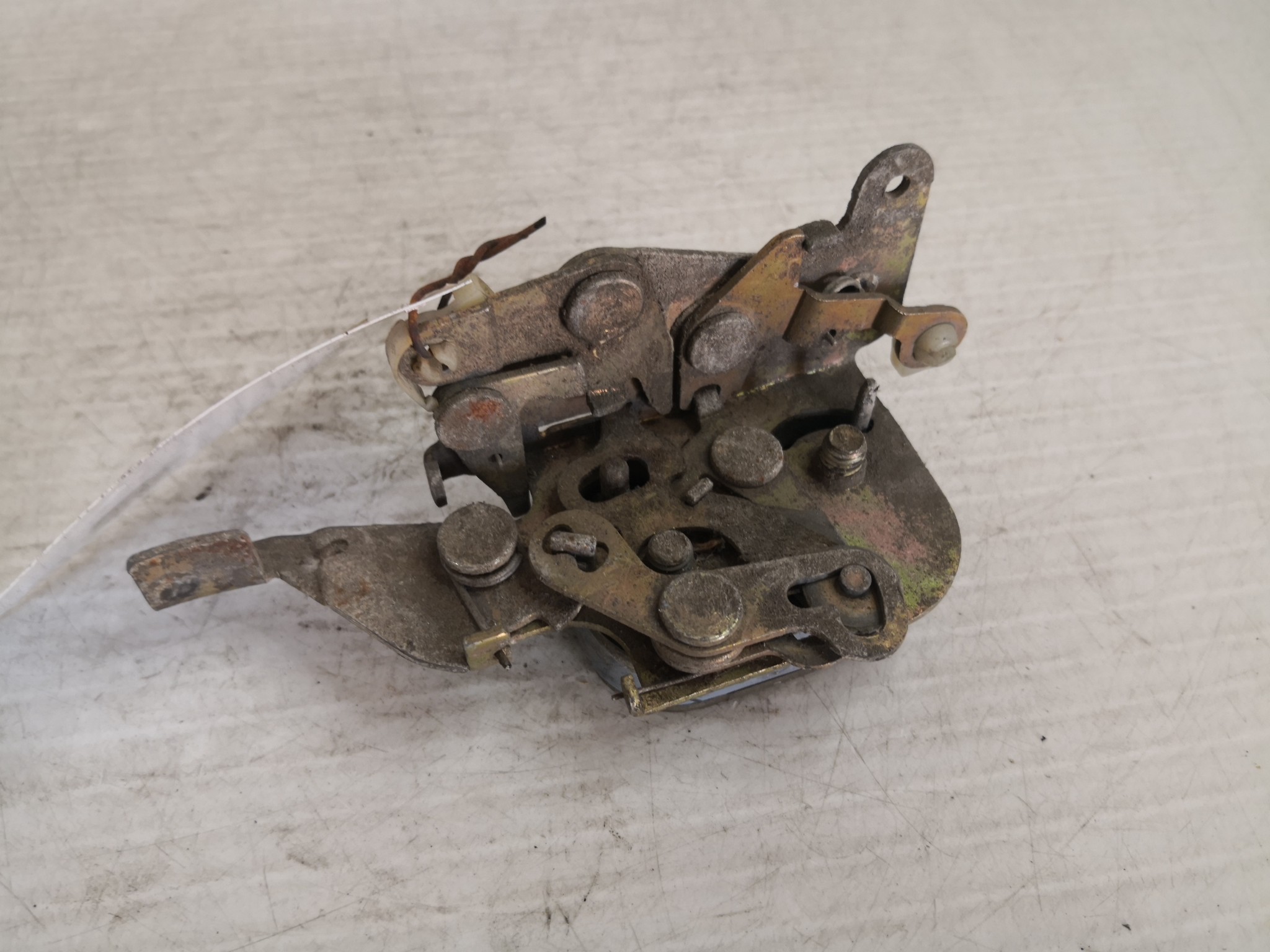 Fecho da Porta Trás Dto FIAT - ID S_35900