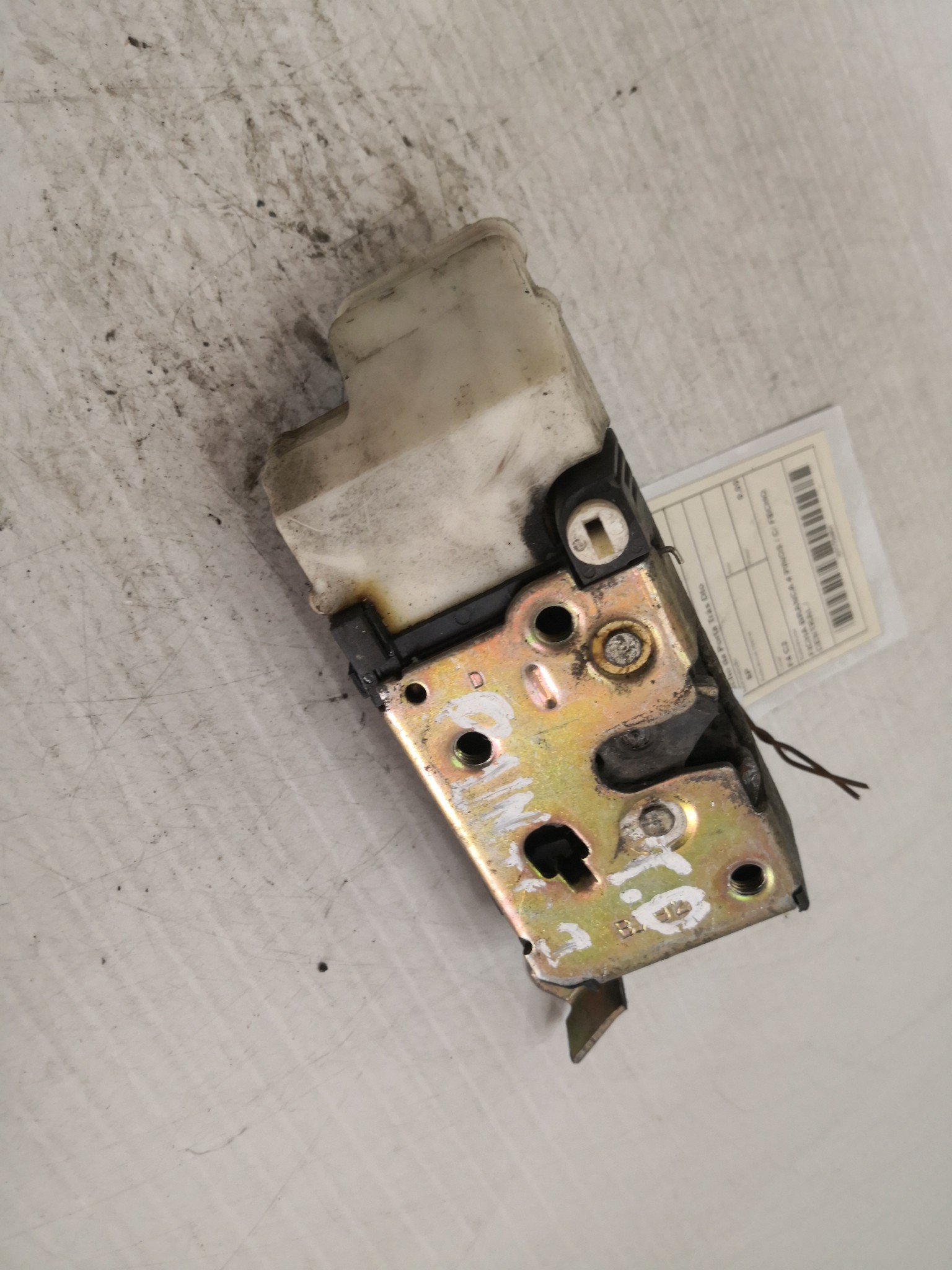 Fecho da Porta Trás Dto FIAT PUNTO (176_) | 93 - 99 Imagem-2